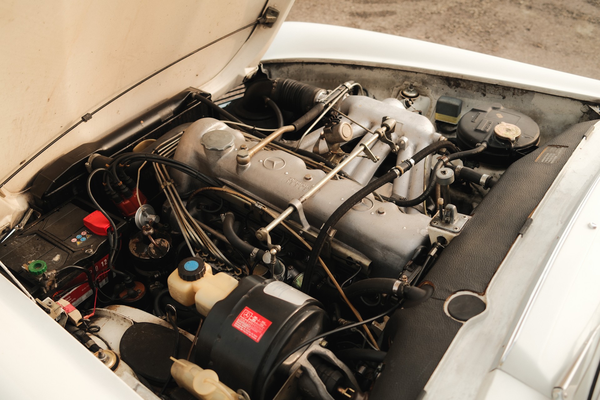 MERCEDES-BENZ SL 230-image-13