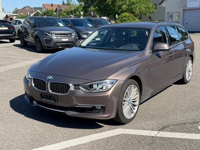 BMW 328i xDrive Touring Modern Line Steptronic-image-0