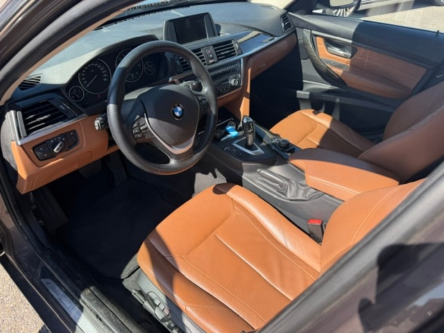 BMW 328i xDrive Touring Modern Line Steptronic-image-6