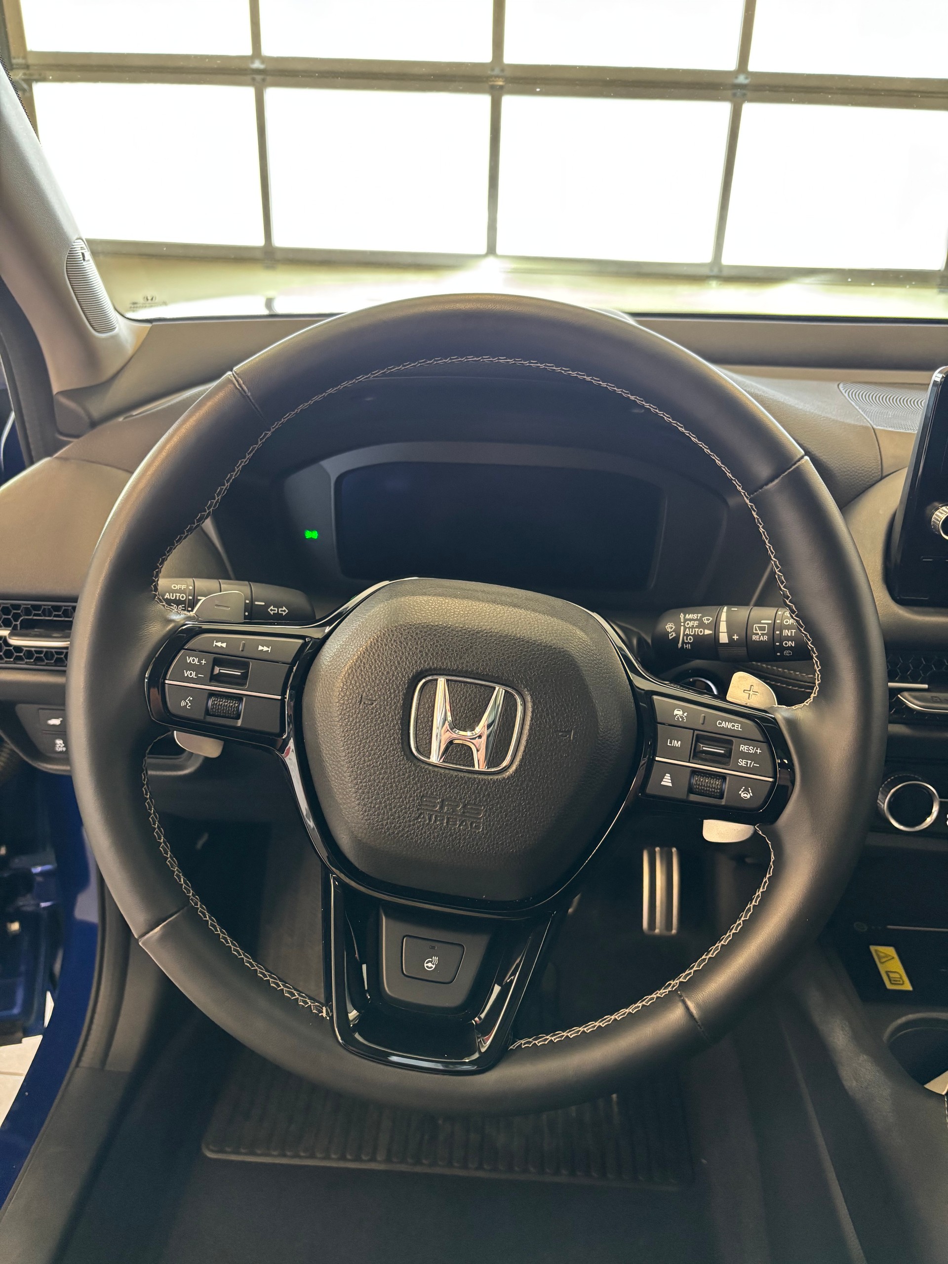 HONDA ZR-V 2.0i MMD Hybrid Advance Automatic-image-8