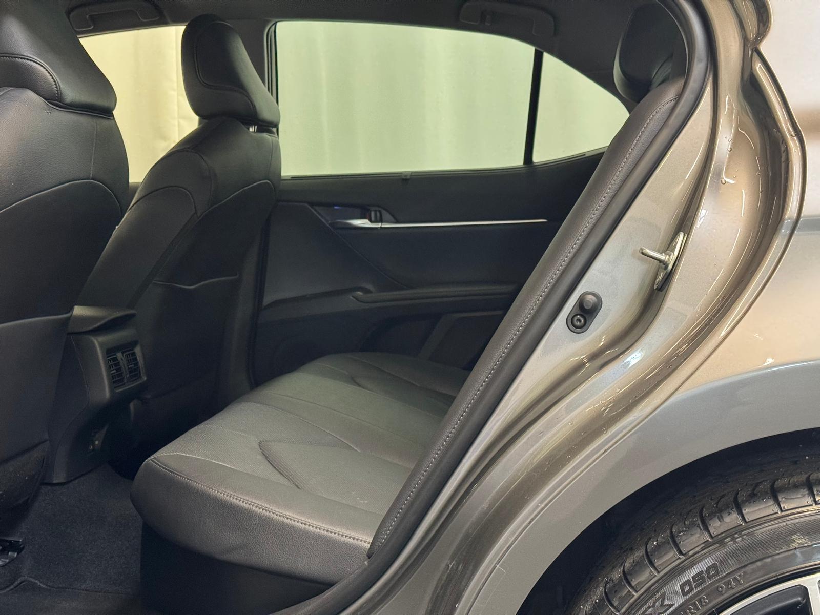 TOYOTA Camry 2.5 HSD Premium-image-8
