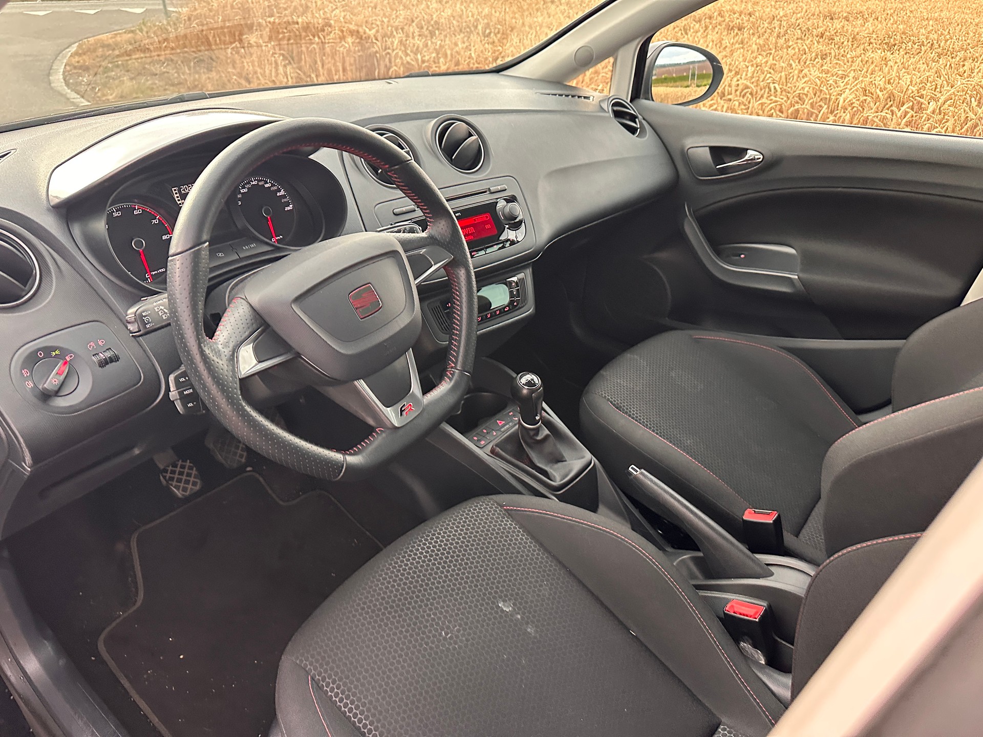 SEAT Ibiza 1.2 TSI FR-image-3
