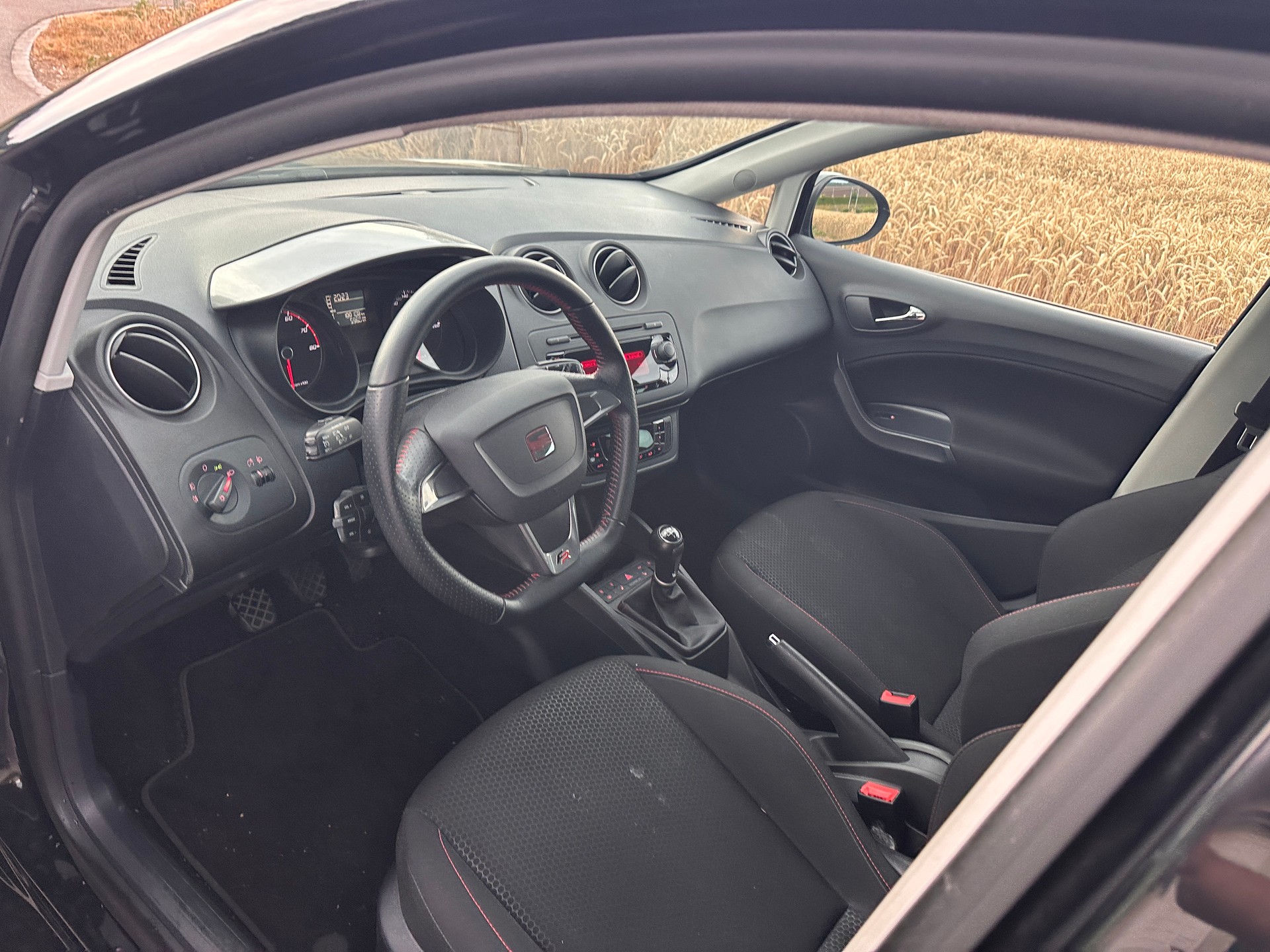 SEAT Ibiza 1.2 TSI FR-image-5