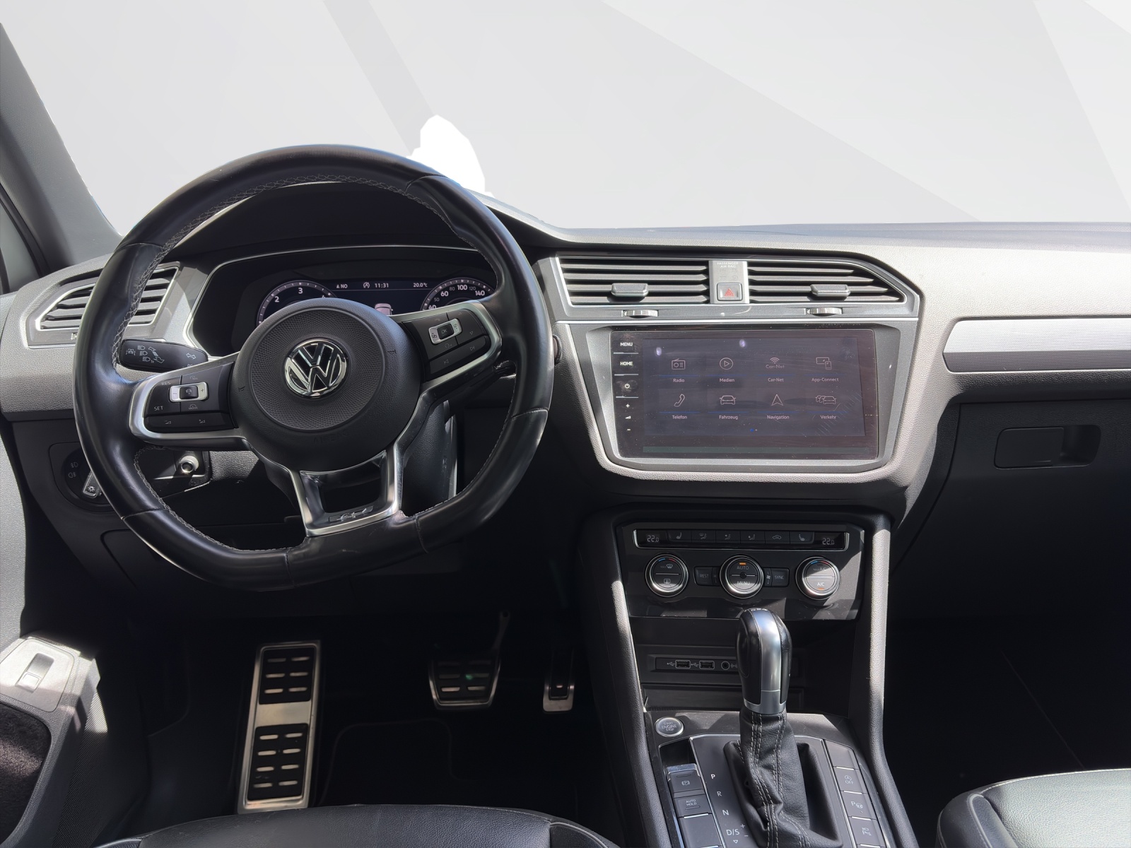 VW Tiguan 2.0 TDI SCR Highline DSG-image-10