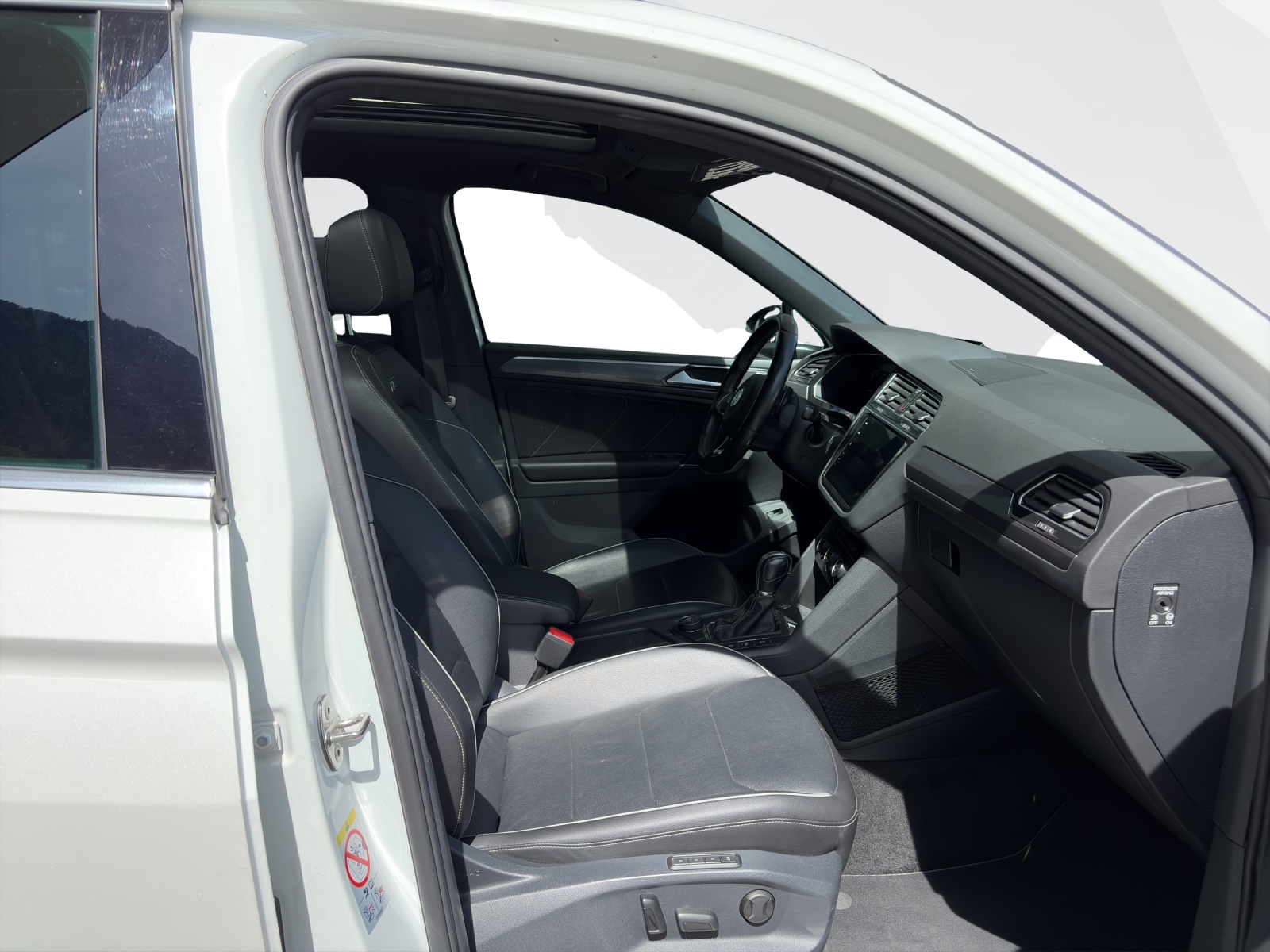 VW Tiguan 2.0 TDI SCR Highline DSG-image-15