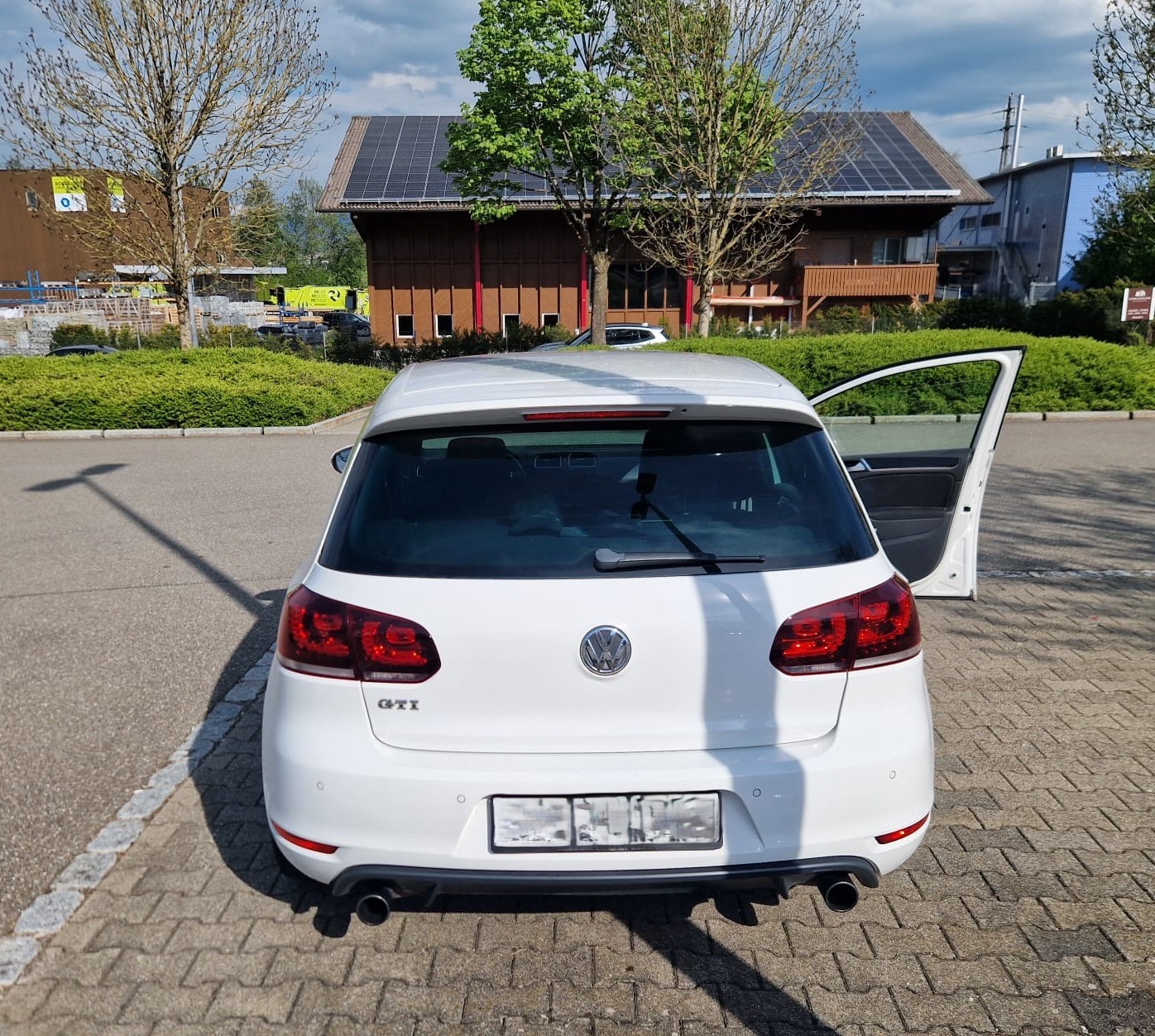 VW 2.0 TSI GTI DSG-image-2