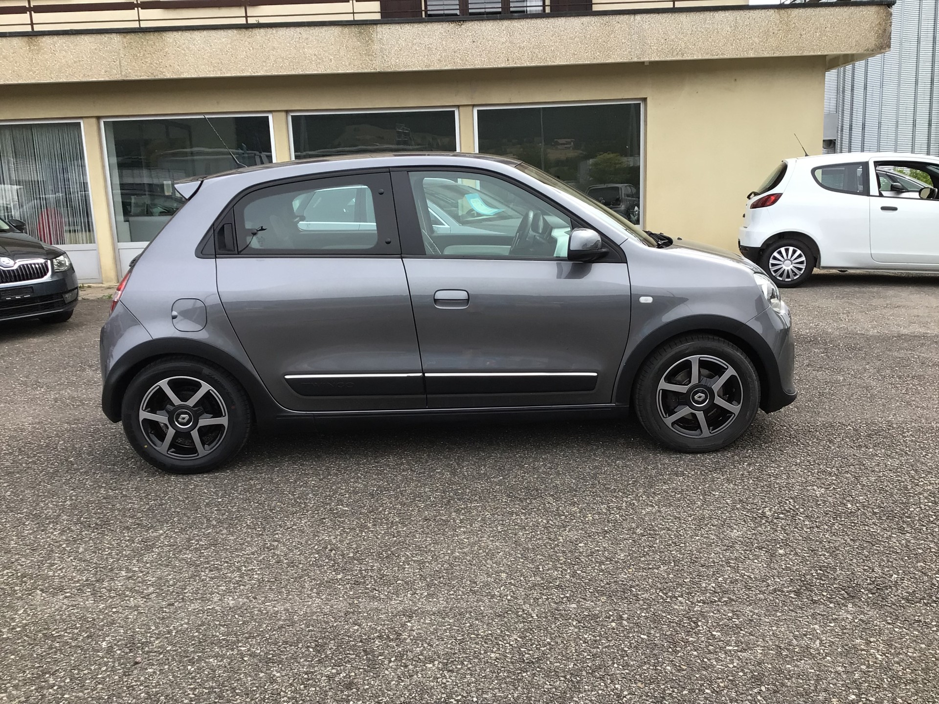 RENAULT Twingo 0.9 Intens EDC-image-3