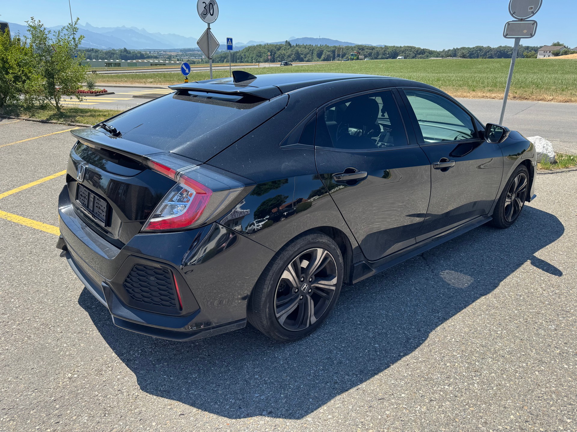 HONDA Civic 1.0 VTEC Executive CVT-image-4