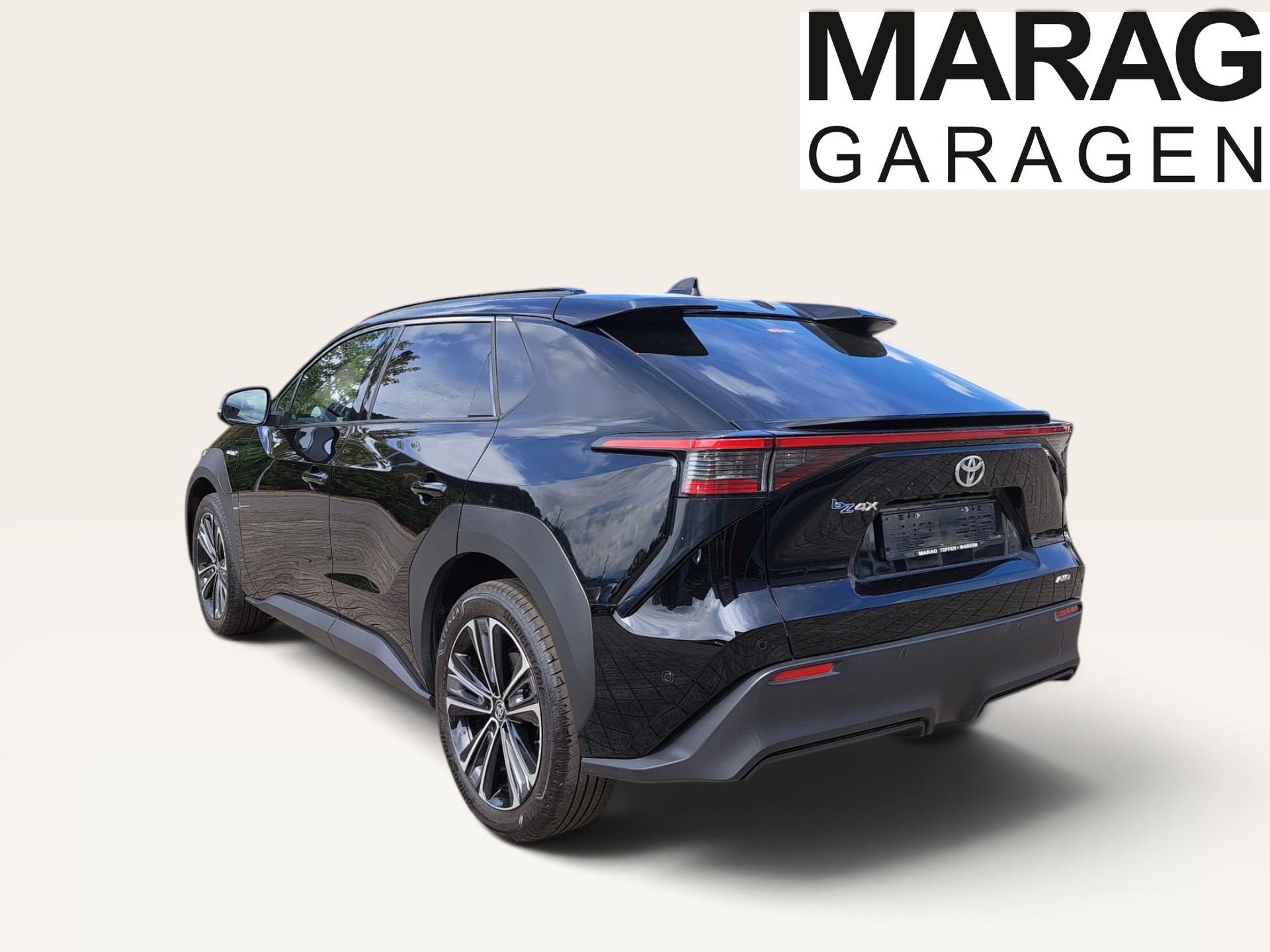TOYOTA bZ4X Premium 71,4 kWh 4WD-image-9