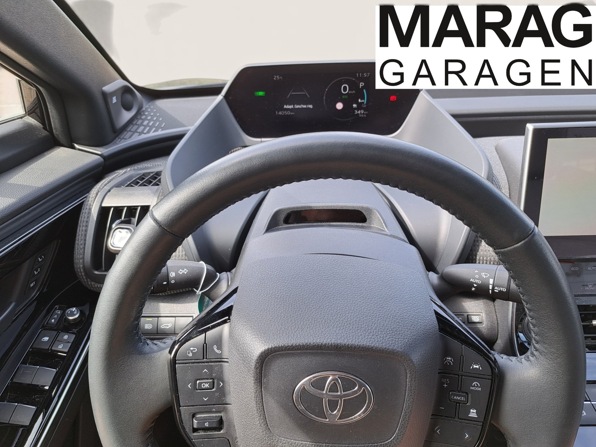 TOYOTA bZ4X Premium 71,4 kWh 4WD-image-11