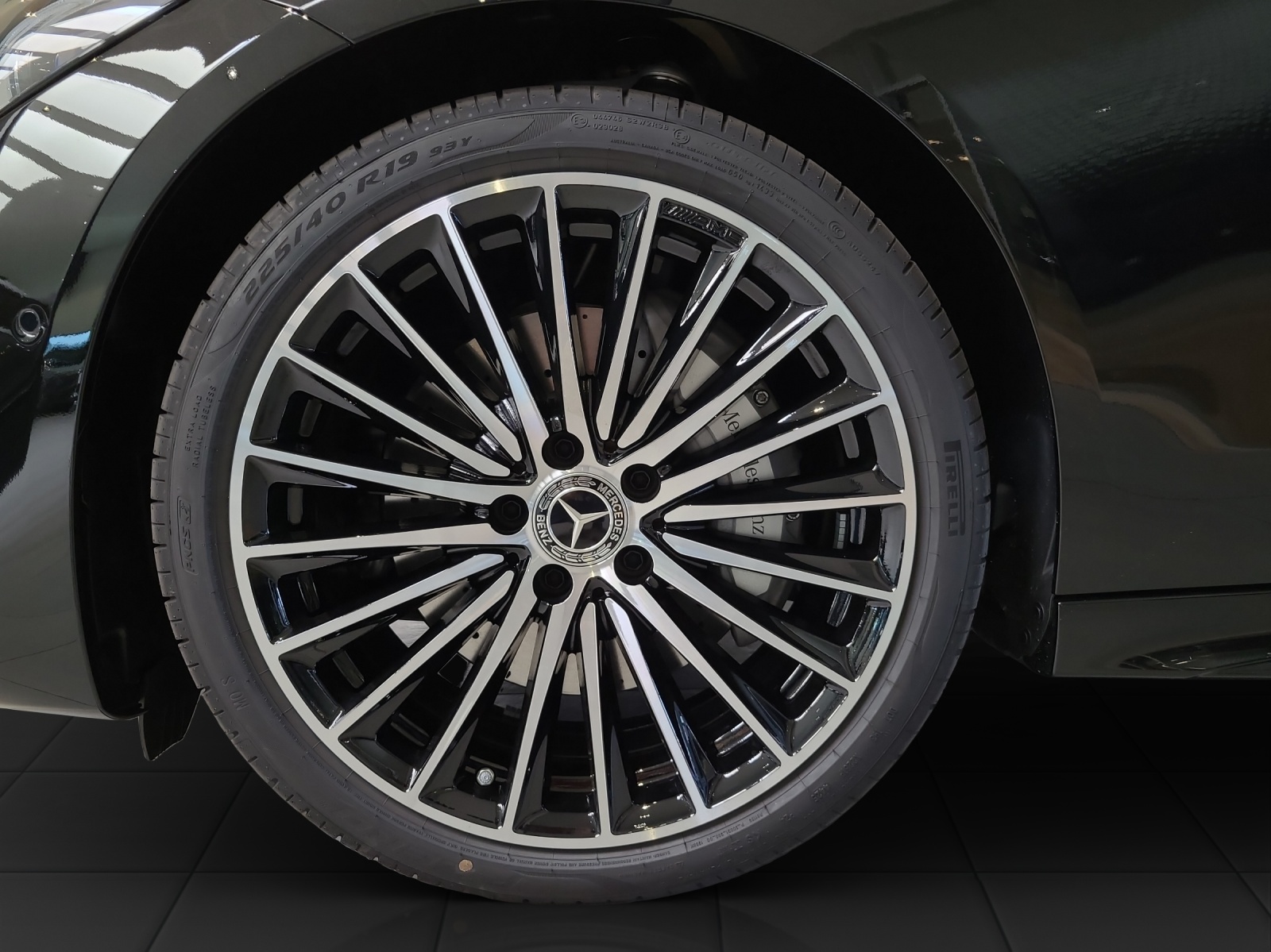 MERCEDES-BENZ C 220 d 4 Matic Swiss Star-image-9