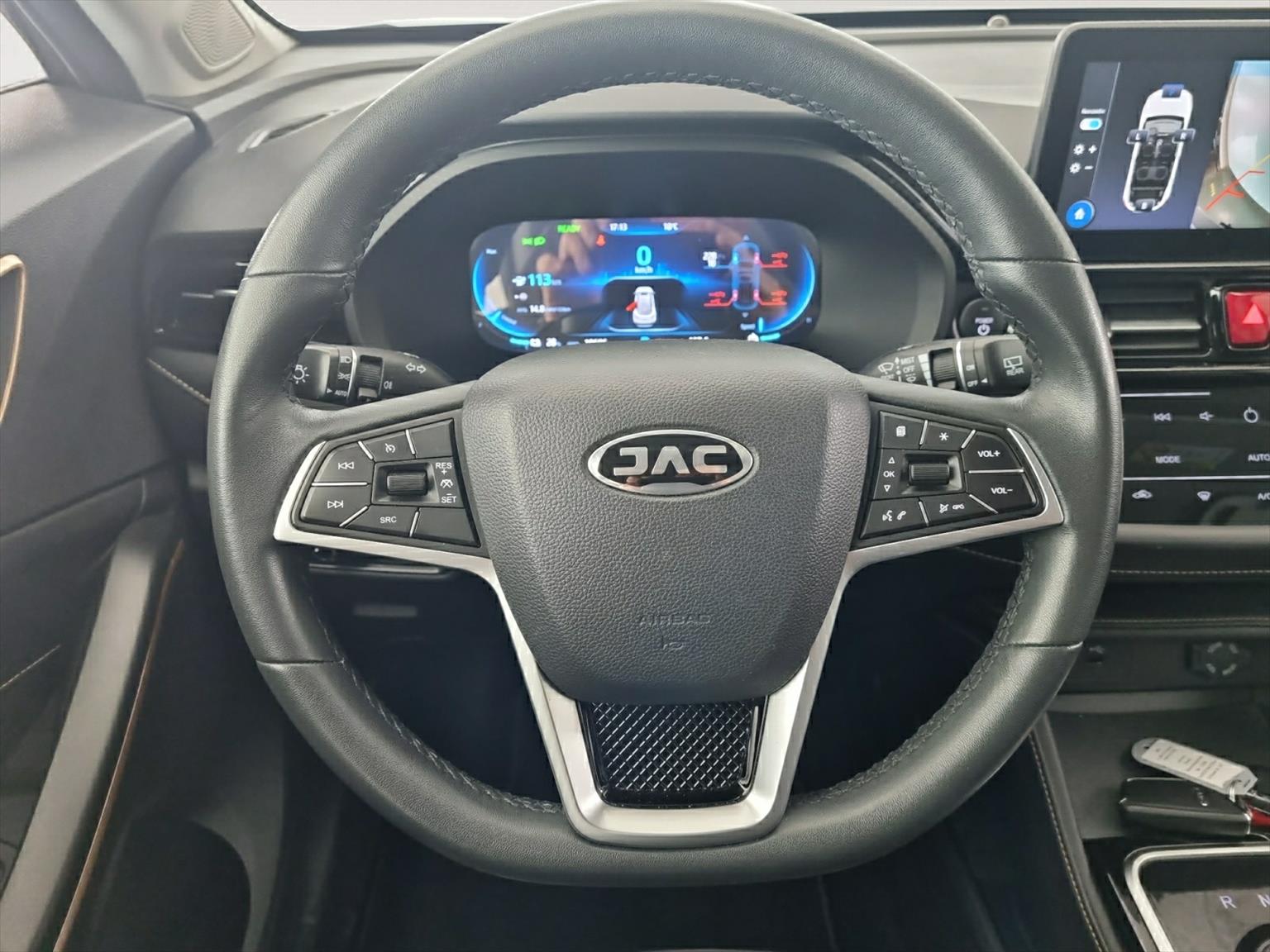 JAC e-JS4 EV Elektro Automat SUV-image-6