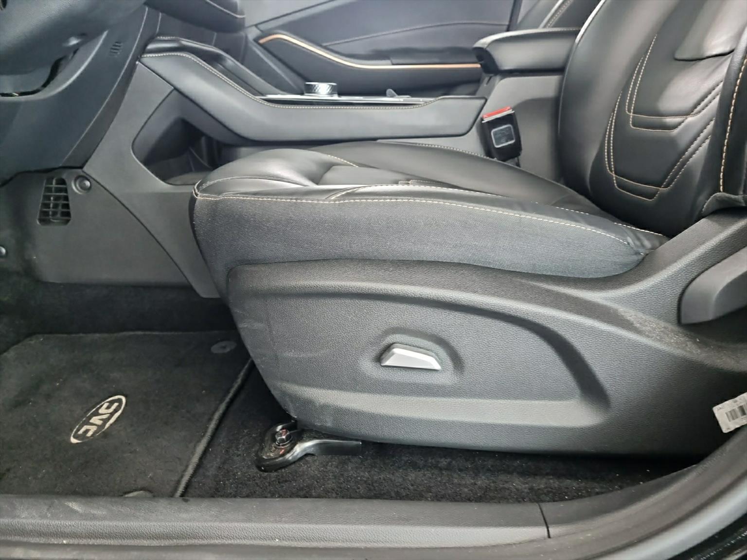 JAC e-JS4 EV Elektro Automat SUV-image-12