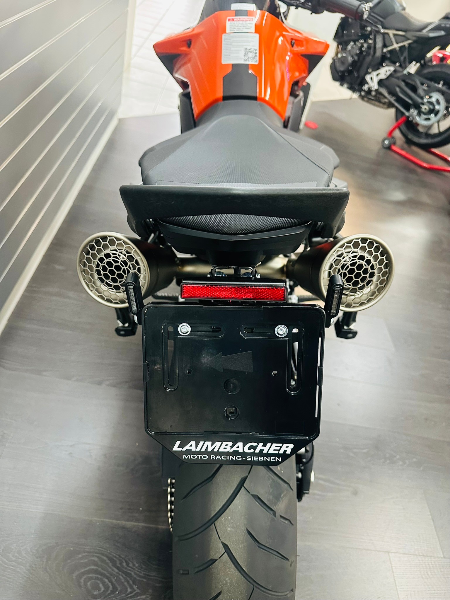 KTM 790 Duke (35kW)-showroom-element-1