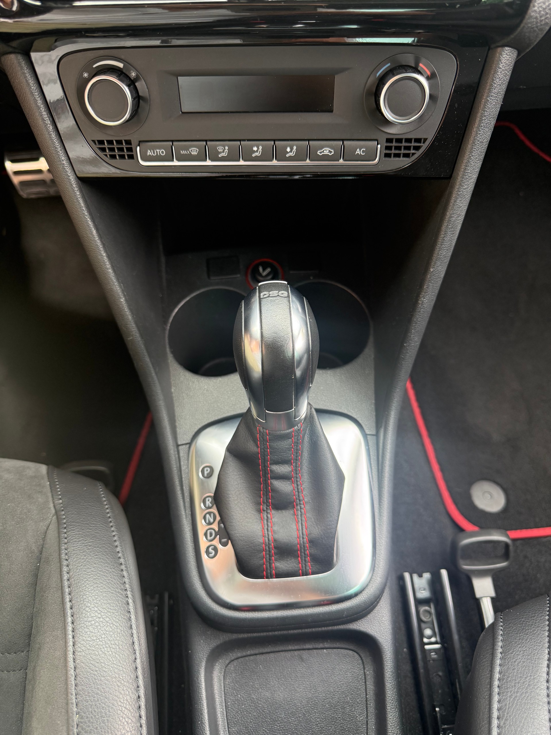 VW Polo 1.4 TSI GTI DSG-image-15