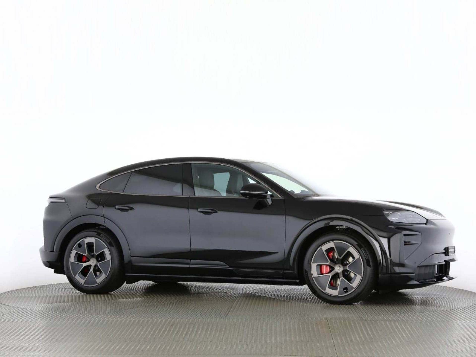PORSCHE Cayenne Turbo Coupé Electric-image-27