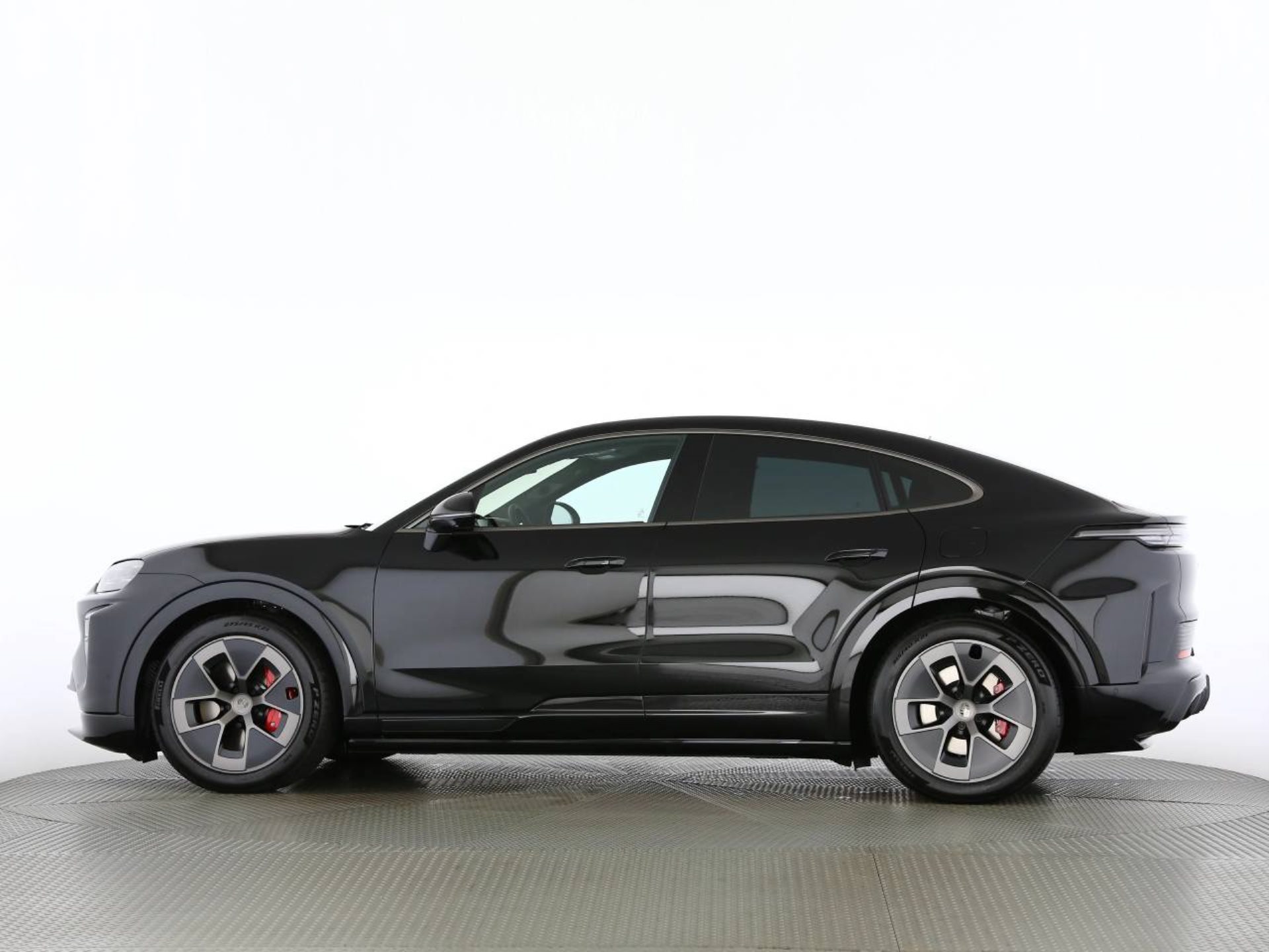 PORSCHE Cayenne Turbo Coupé Electric-image-14