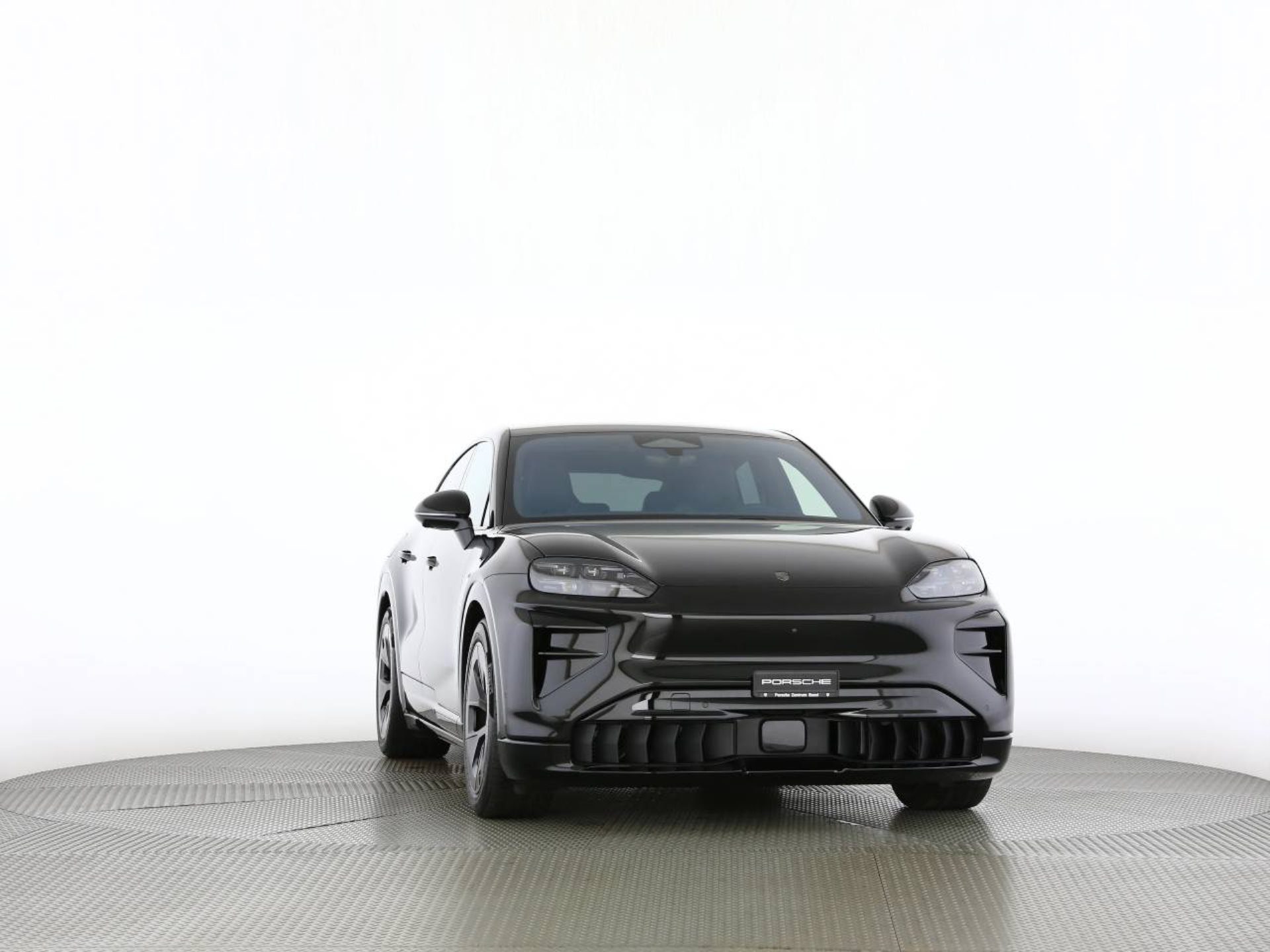 PORSCHE Cayenne Turbo Coupé Electric-image-30