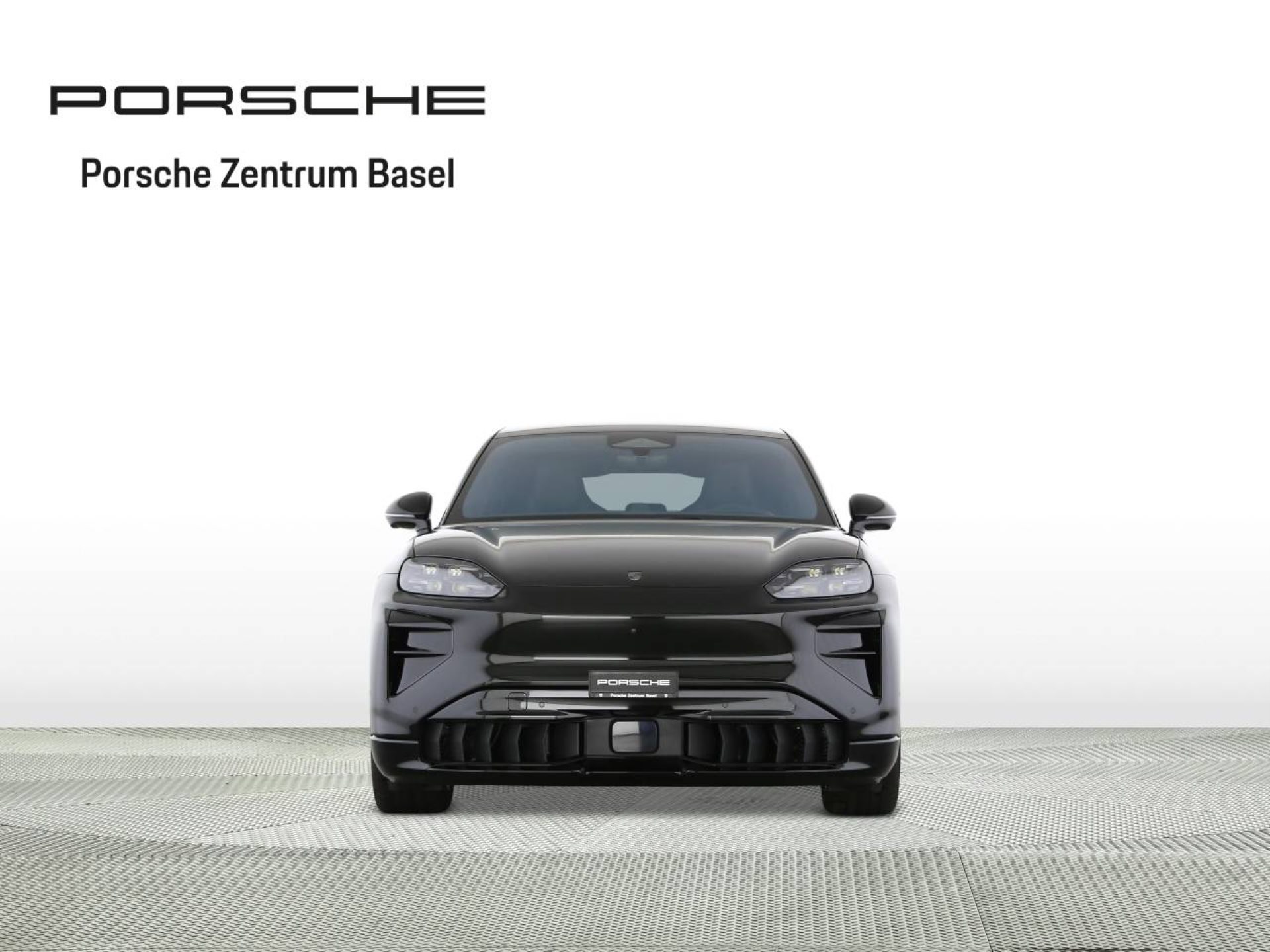 PORSCHE Cayenne Turbo Coupé Electric-image-6