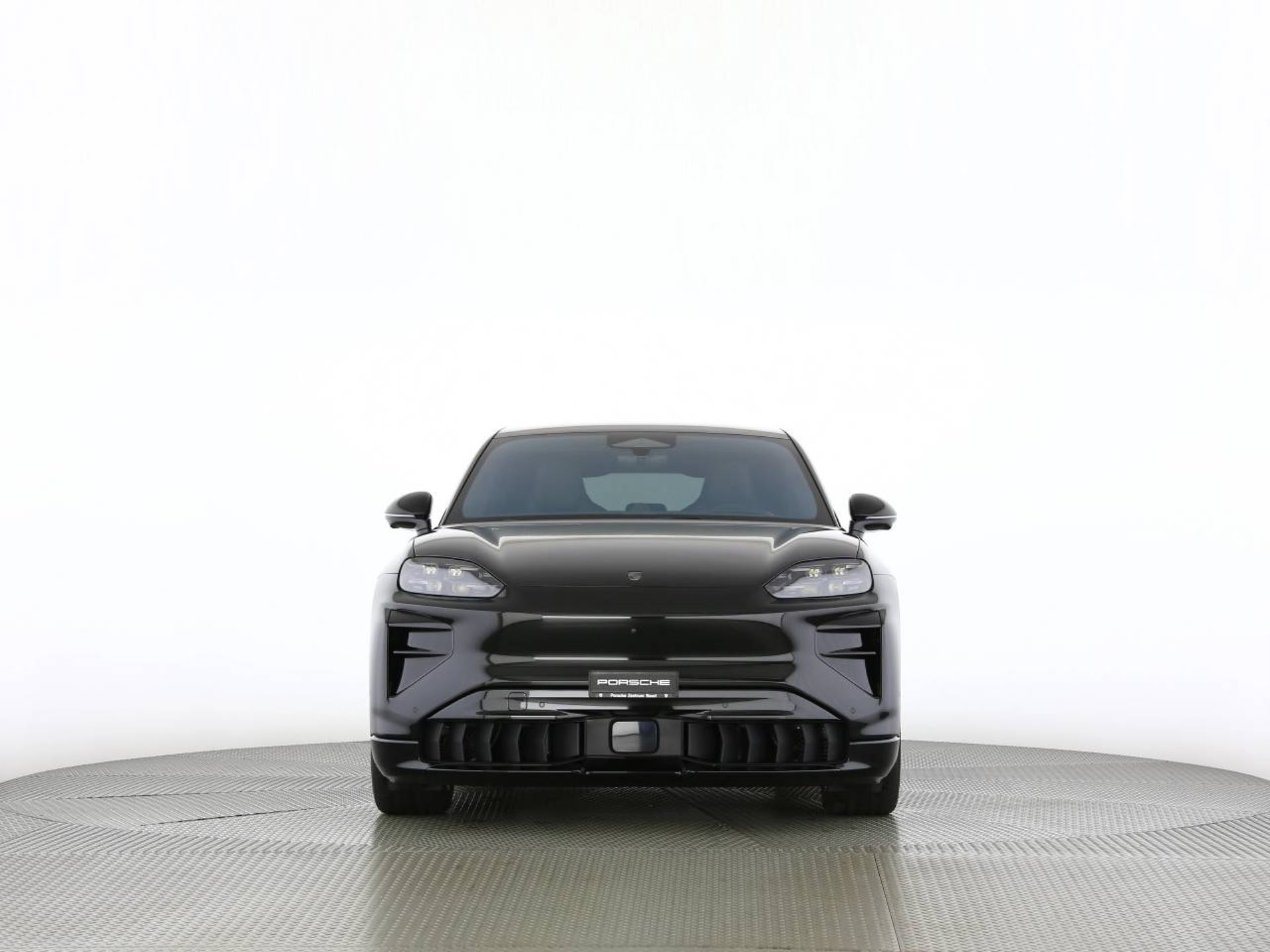 PORSCHE Cayenne Turbo Coupé Electric-image-28
