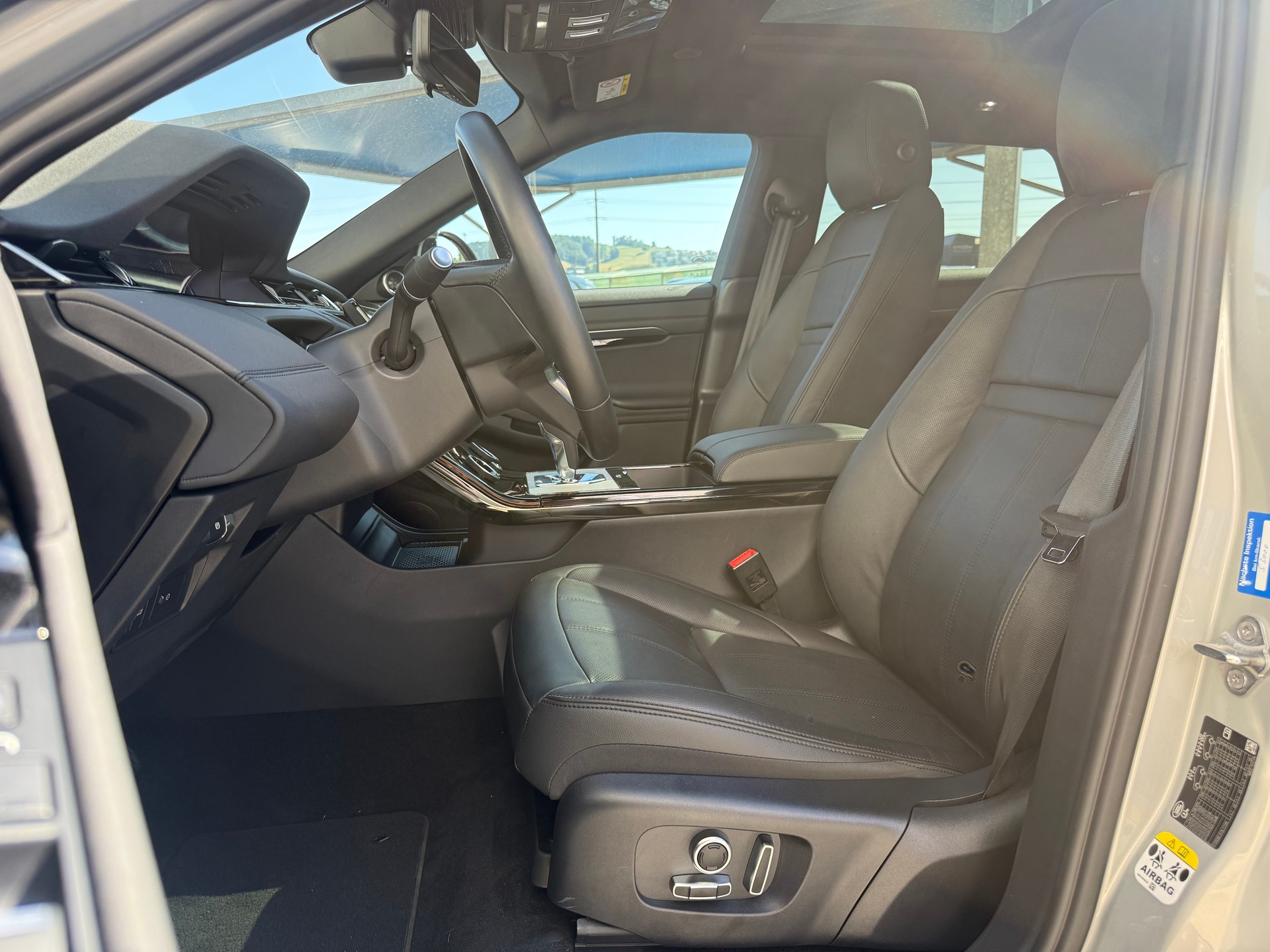 LAND ROVER Range Rover Evoque 2.0 T Bronze Collection-image-10