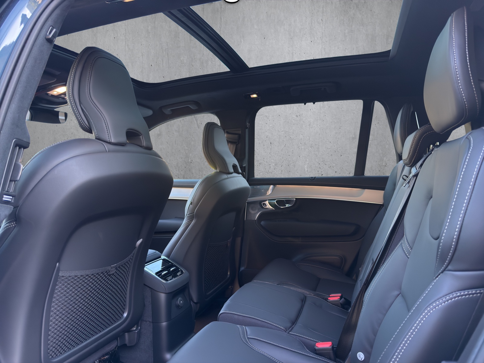 VOLVO XC90 T8 AWD PluginHybrid Black Edition Geartronic-image-14