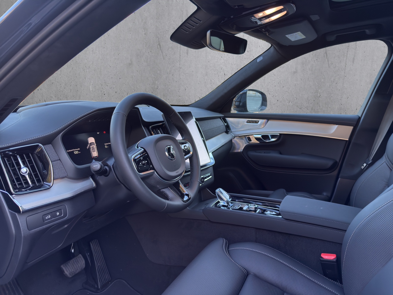 VOLVO XC90 T8 AWD PluginHybrid Black Edition Geartronic-image-8