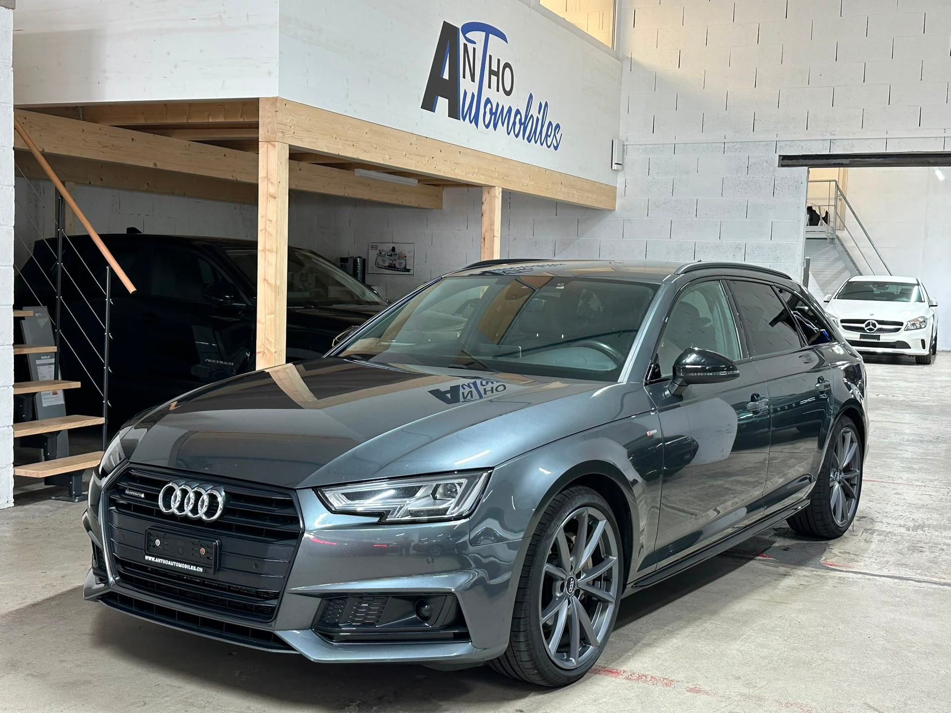 AUDI A4 Avant 2.0 TDI quattro S-tronic-image-0