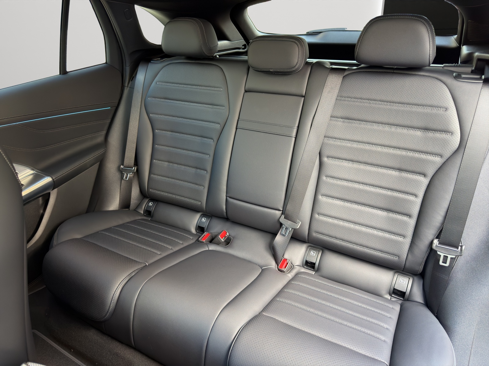MERCEDES-BENZ GLC 400 4MATIC 94 kWh EQ-image-10