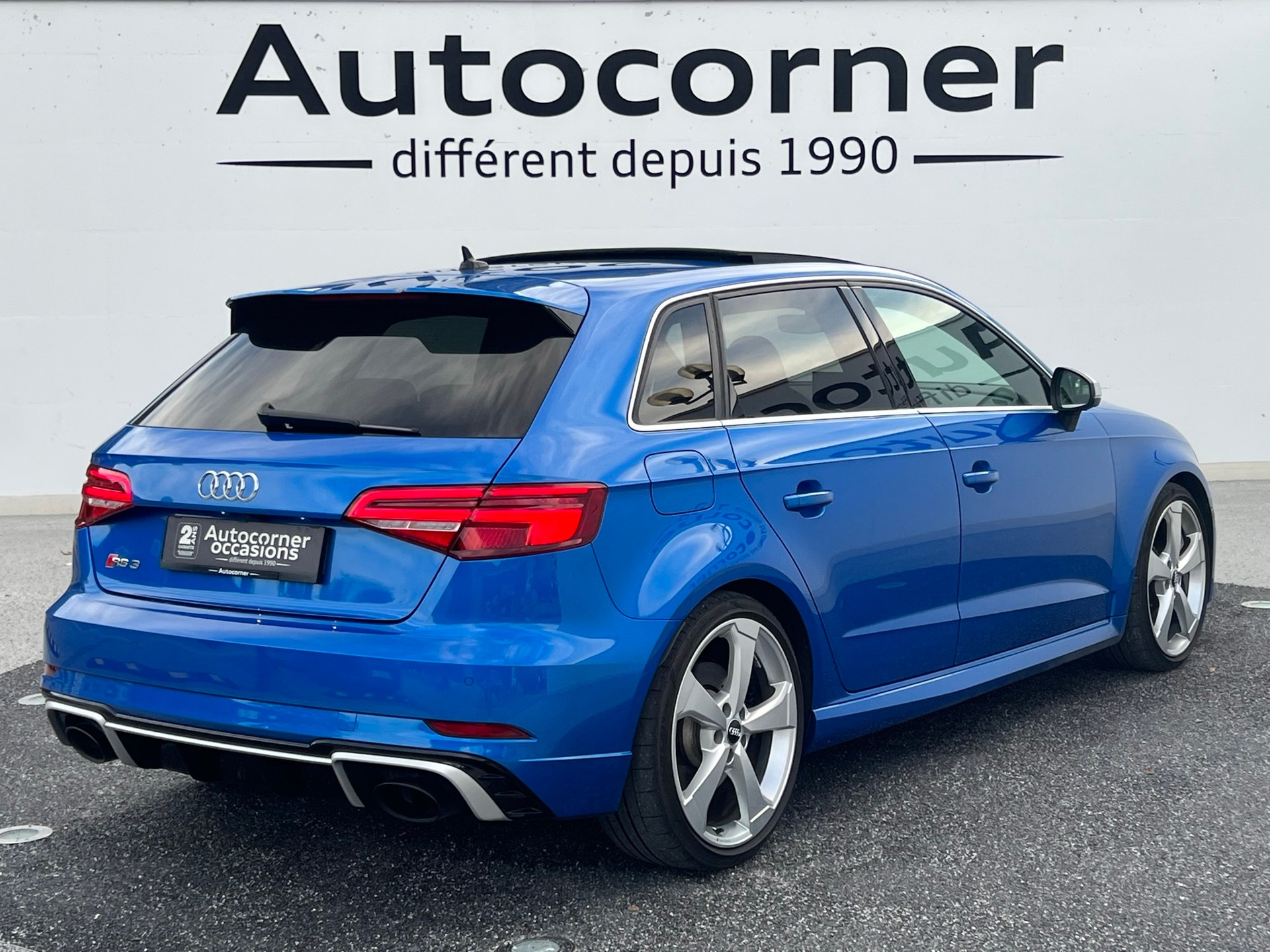 AUDI RS3 Sportback 2.5 TSI quattro S-tronic-image-4