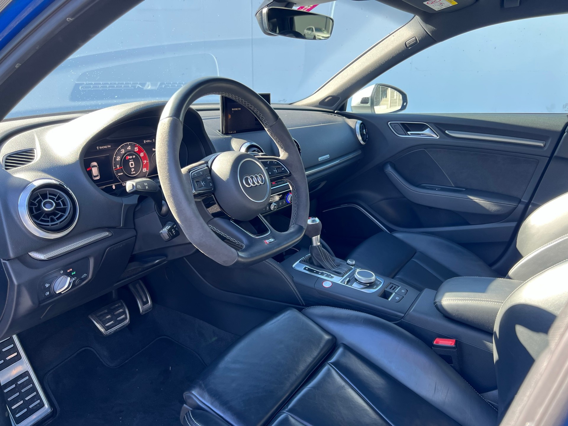 AUDI RS3 Sportback 2.5 TSI quattro S-tronic-image-7