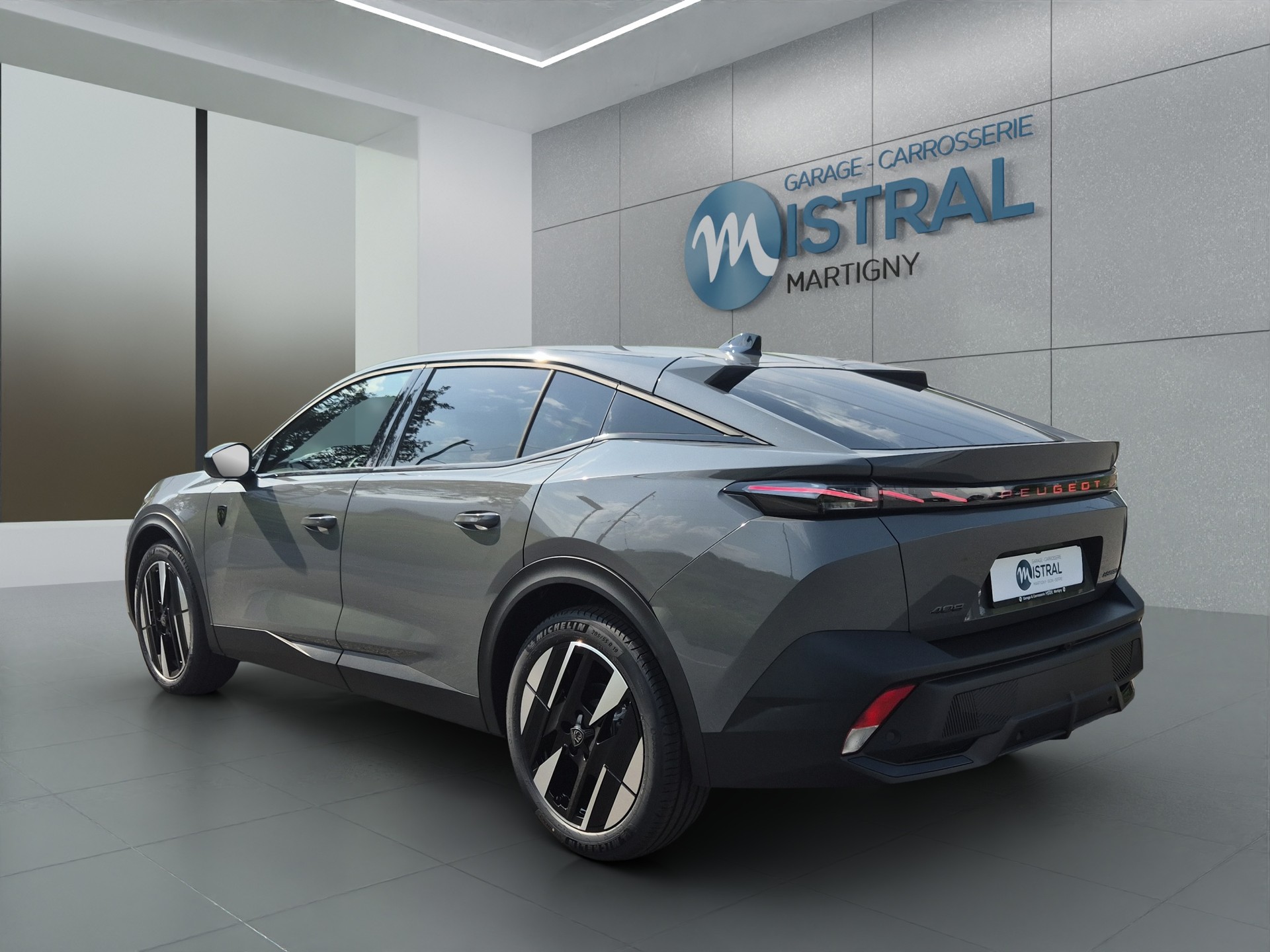 PEUGEOT 408 1.2 Hybrid GT Exclusive-showroom-element-3