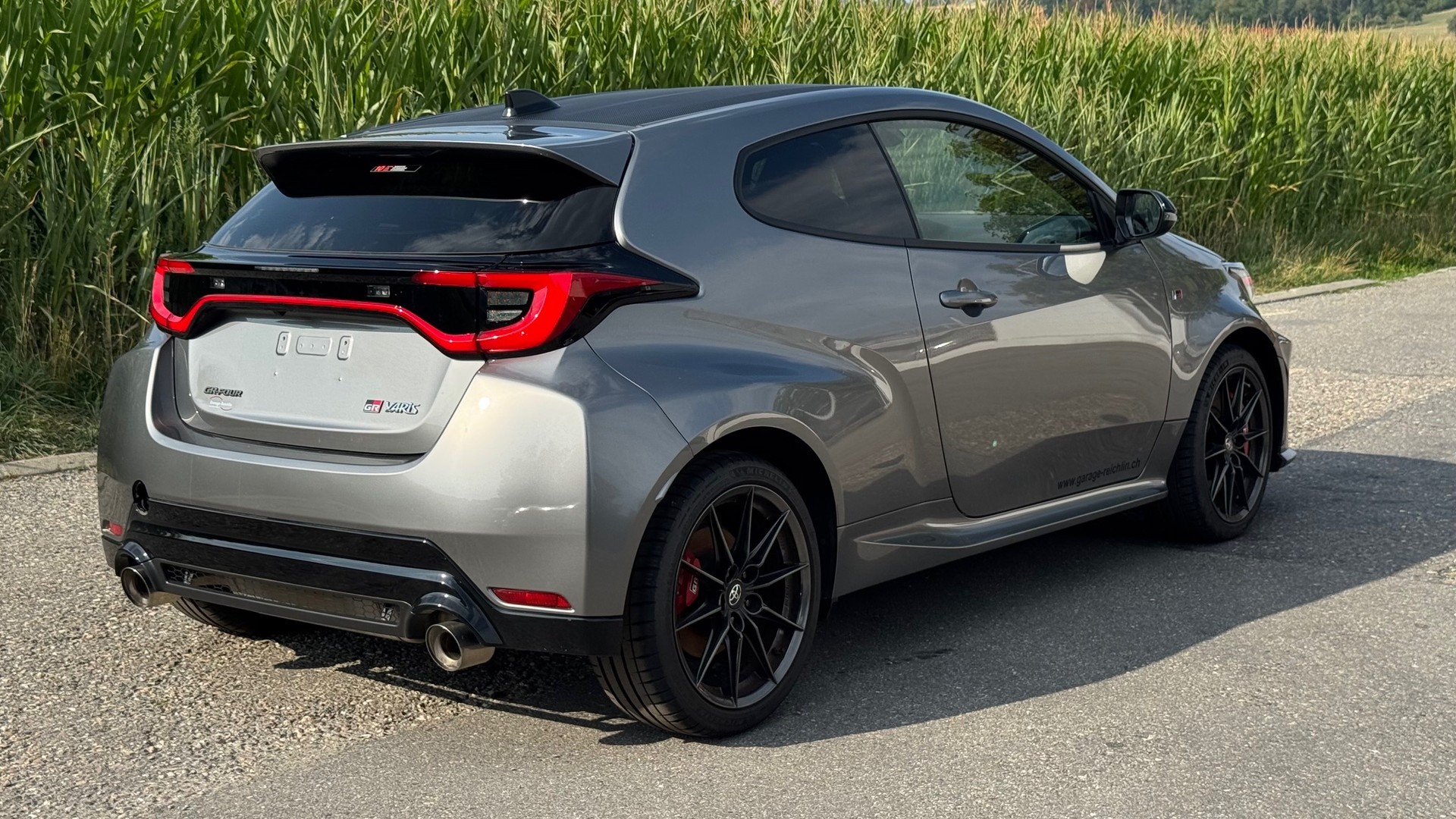 TOYOTA Yaris 1.6 GR Sport-image-2