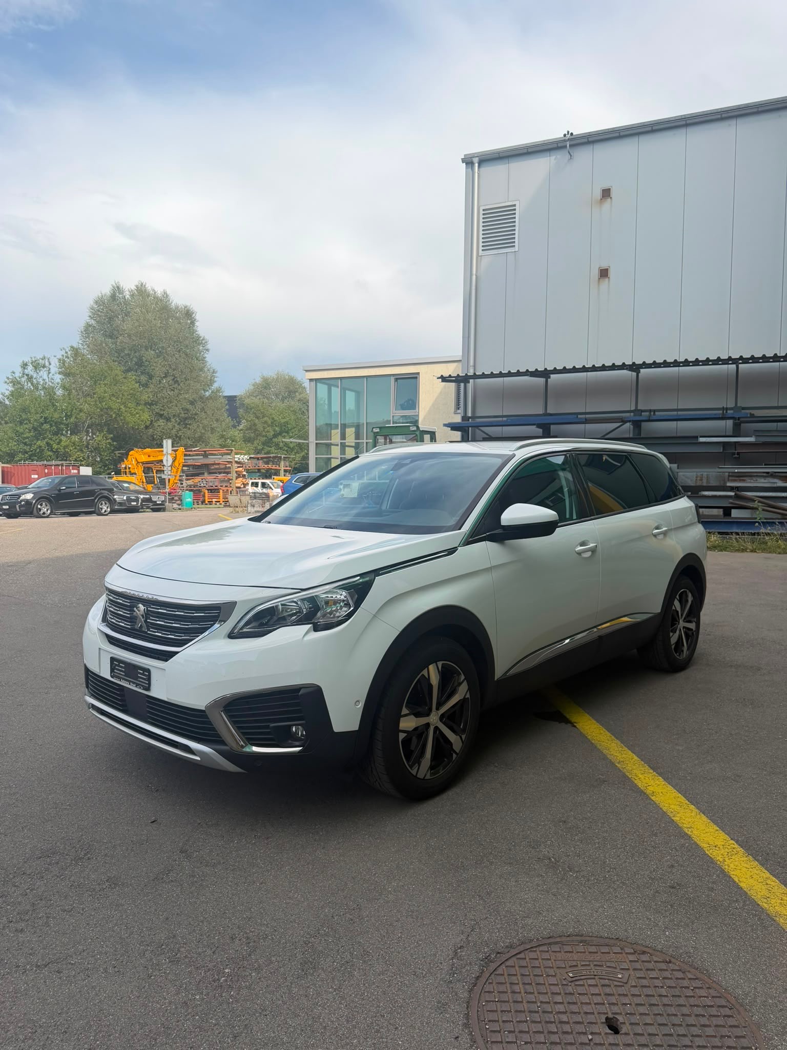 PEUGEOT 5008 1.5 BlueHDi Allure EAT-image-2