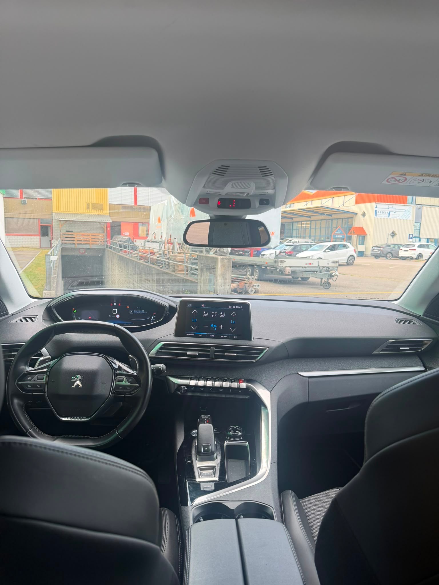 PEUGEOT 5008 1.5 BlueHDi Allure EAT-image-9