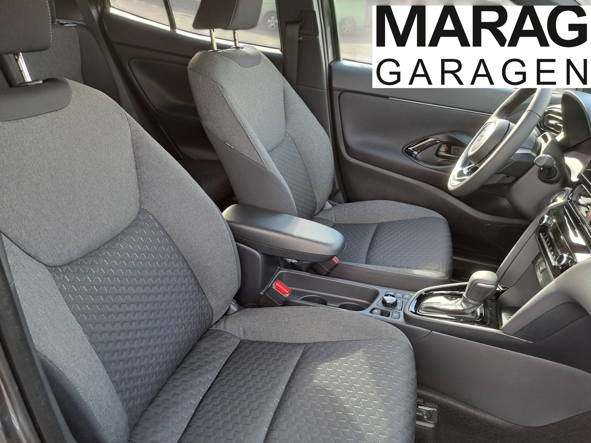 TOYOTA Yaris Cross 1.5 Trend AWDi e-CVT-image-5