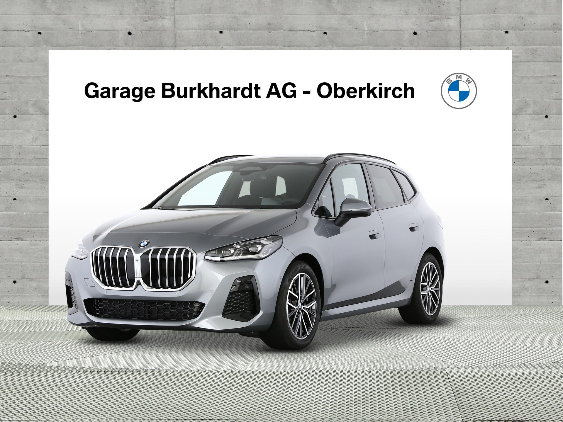 BMW 220i Act. Tour. M Sport-image-0