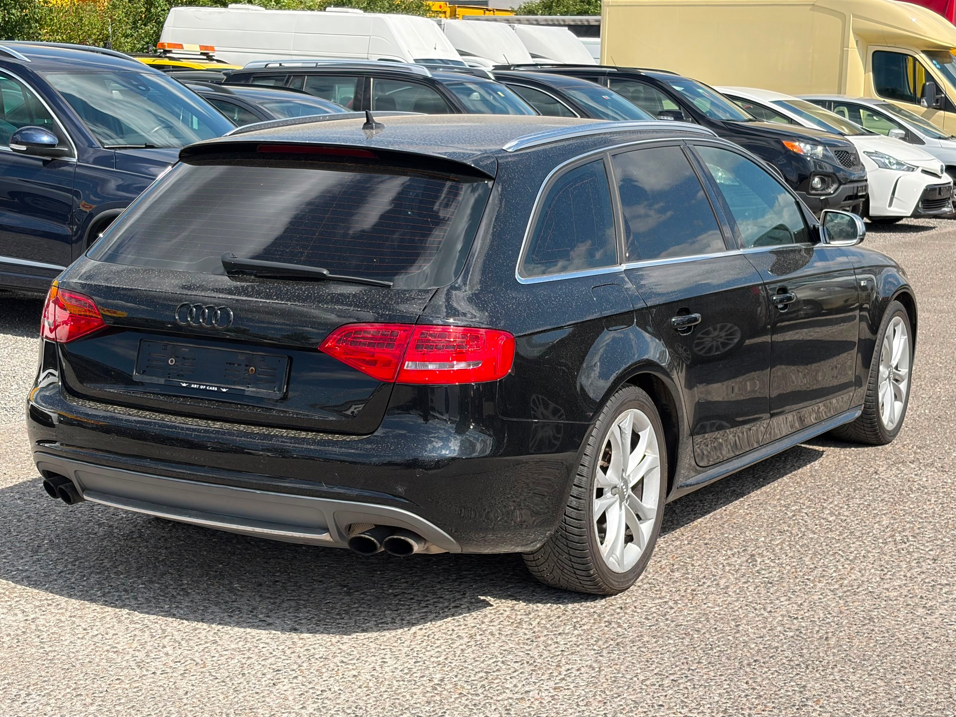 AUDI S4-image-5