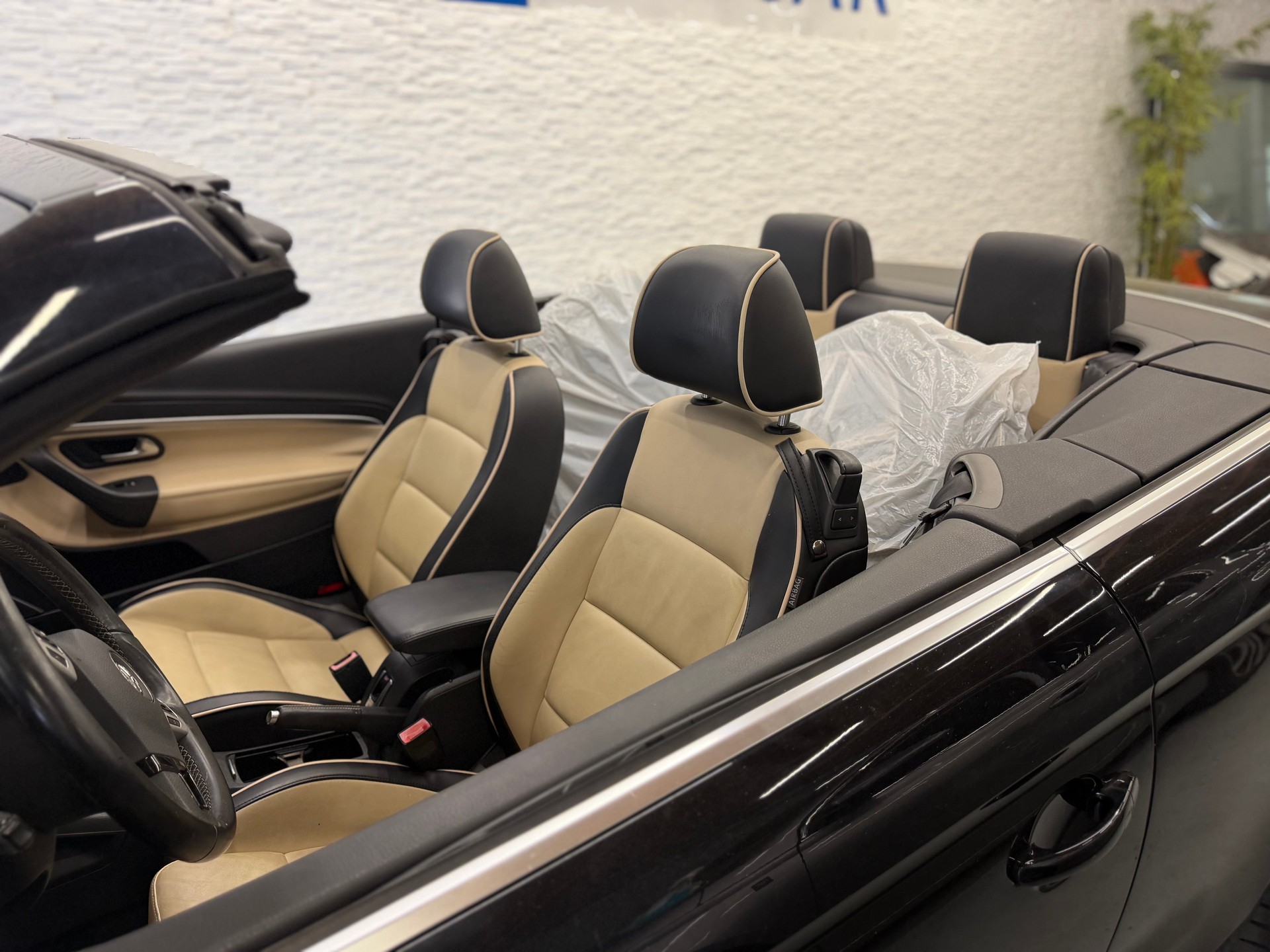 VW Eos 2.0 TSI White Night DSG-image-10