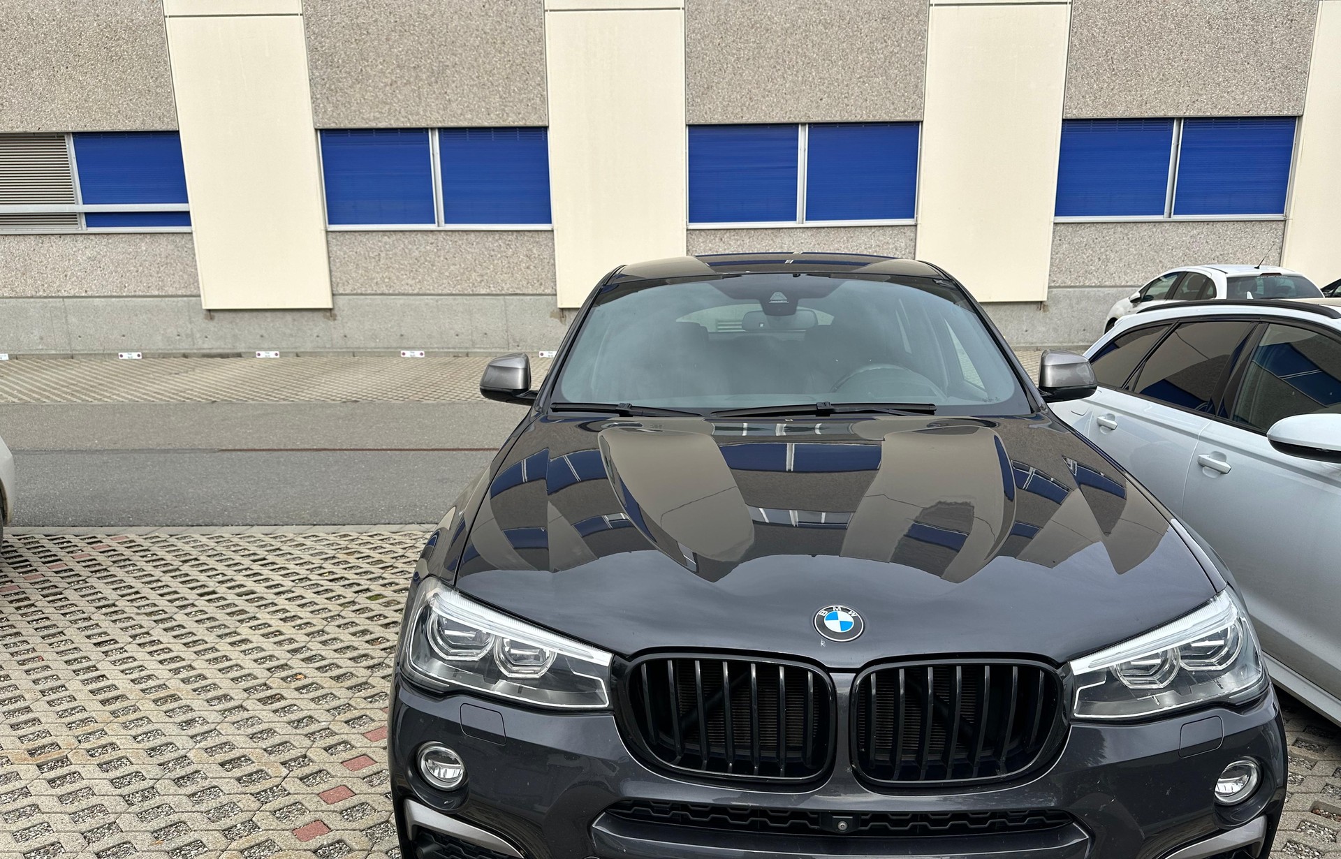 BMW M40i-image-3