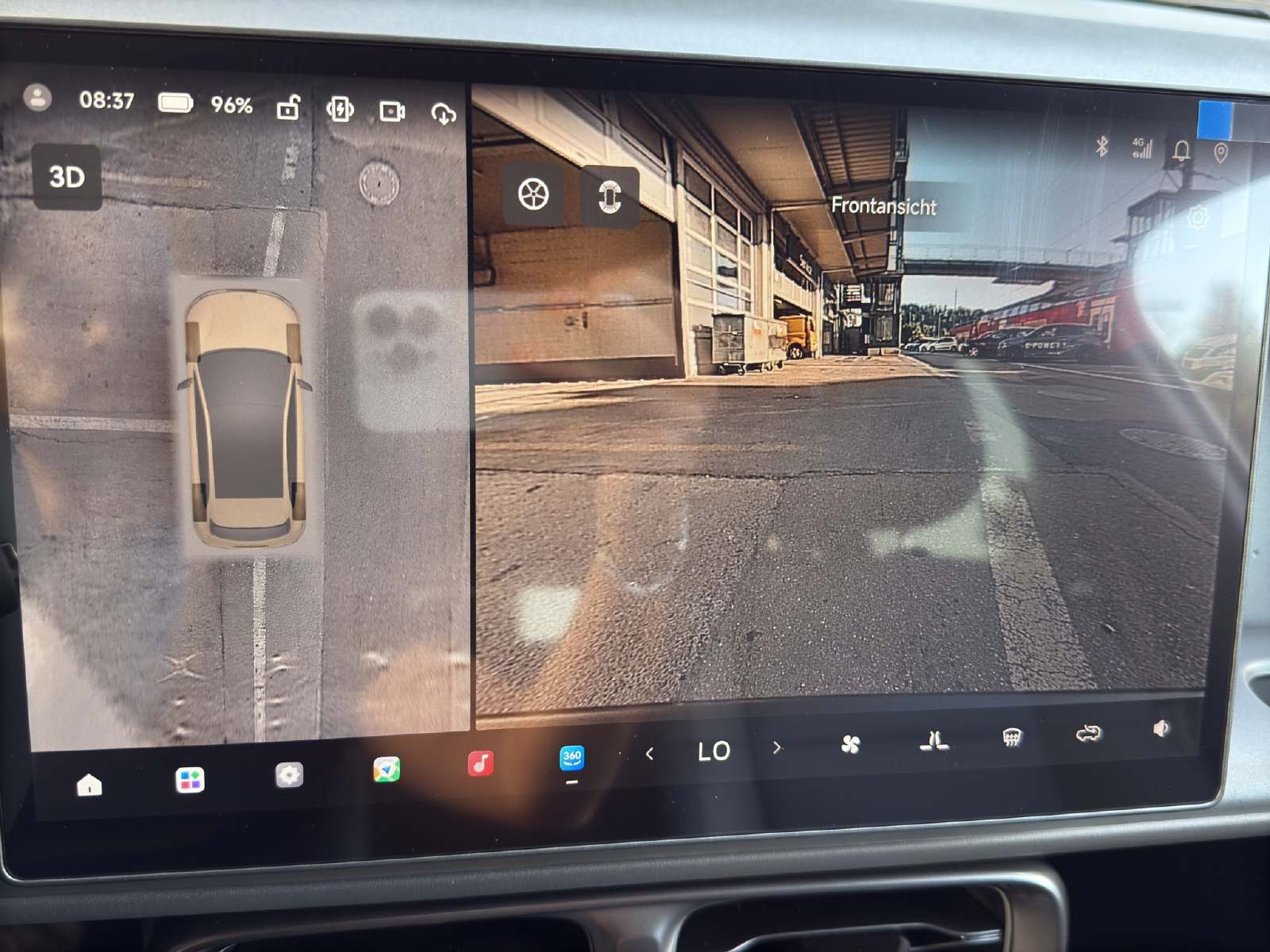 LEAPMOTOR B05 EV-image-10
