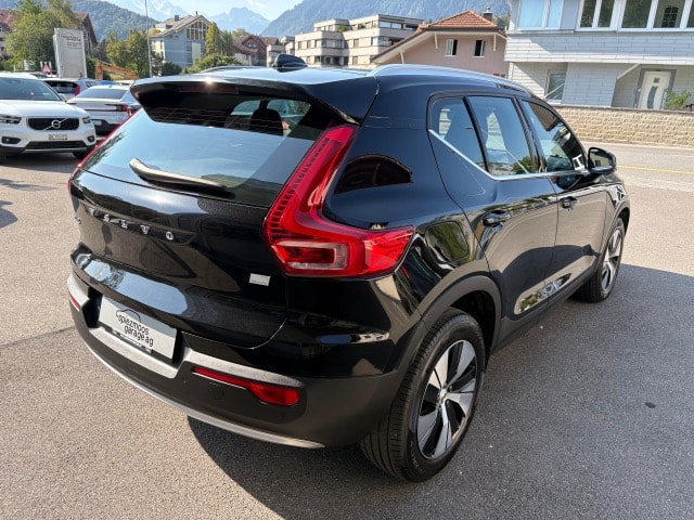 VOLVO XC40 1.5 T4 PiH Inscription Expression-image-2
