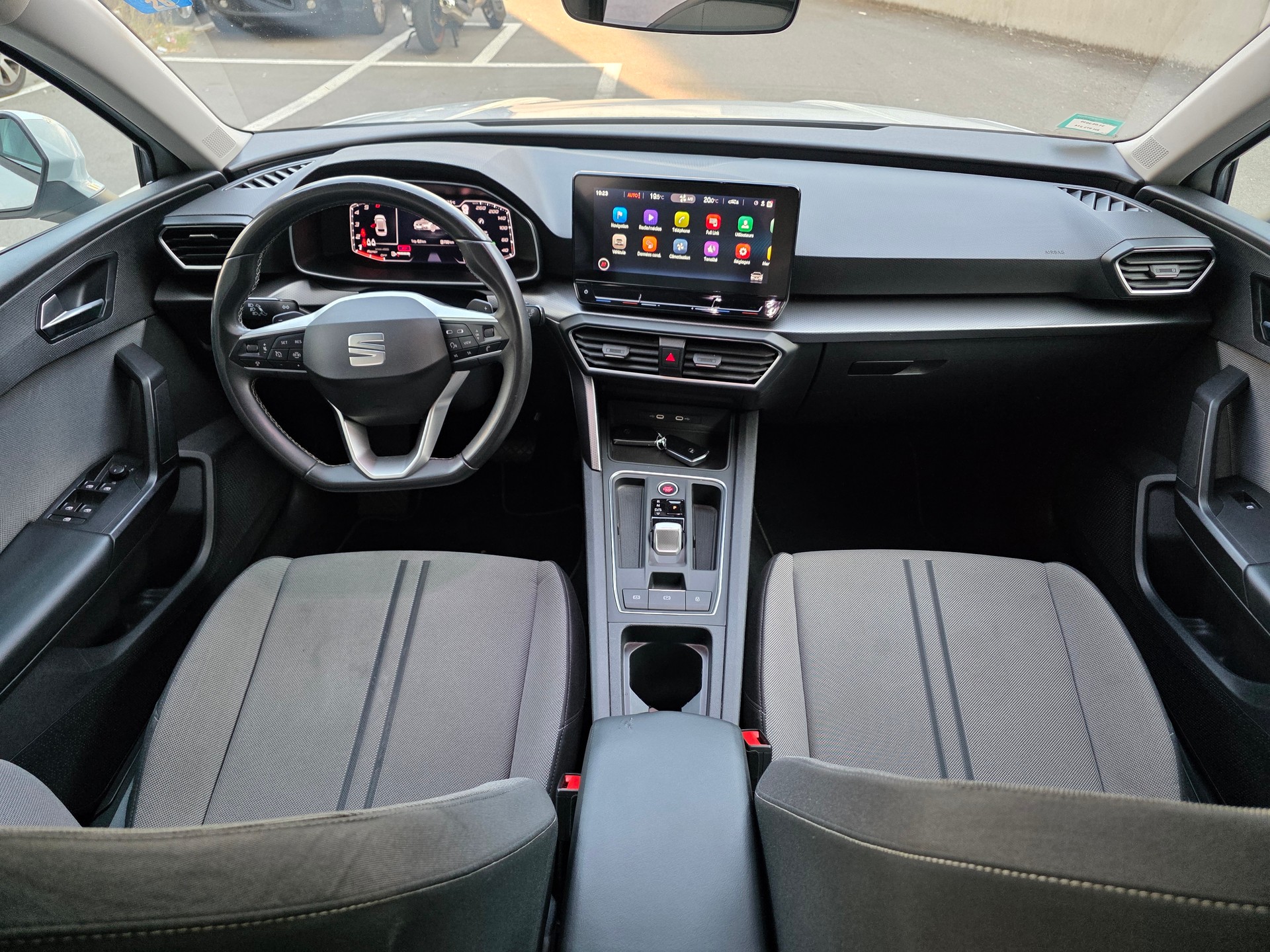 SEAT Leon ST 2.0 TDI EVO DSG Style-image-8
