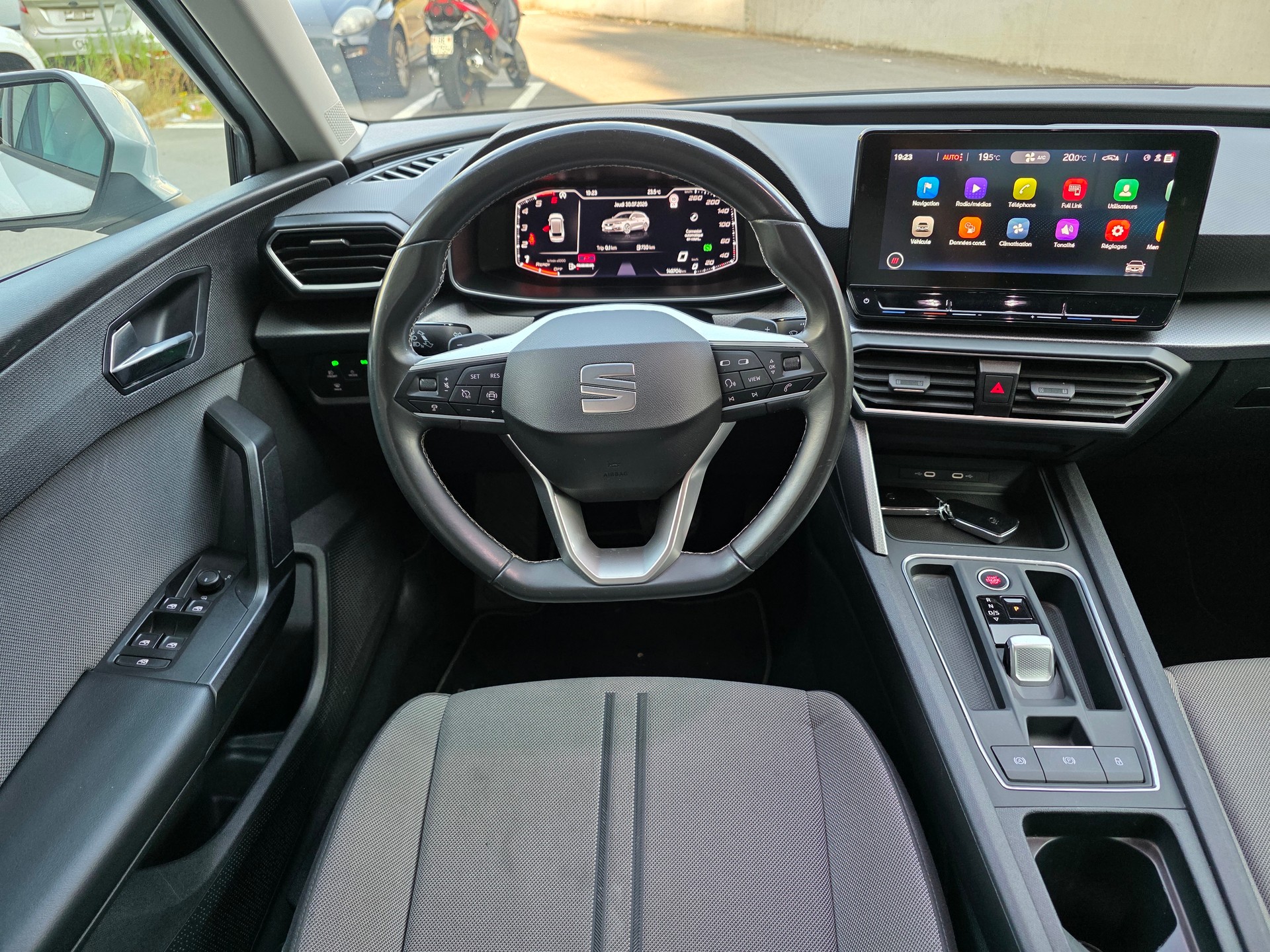 SEAT Leon ST 2.0 TDI EVO DSG Style-image-7