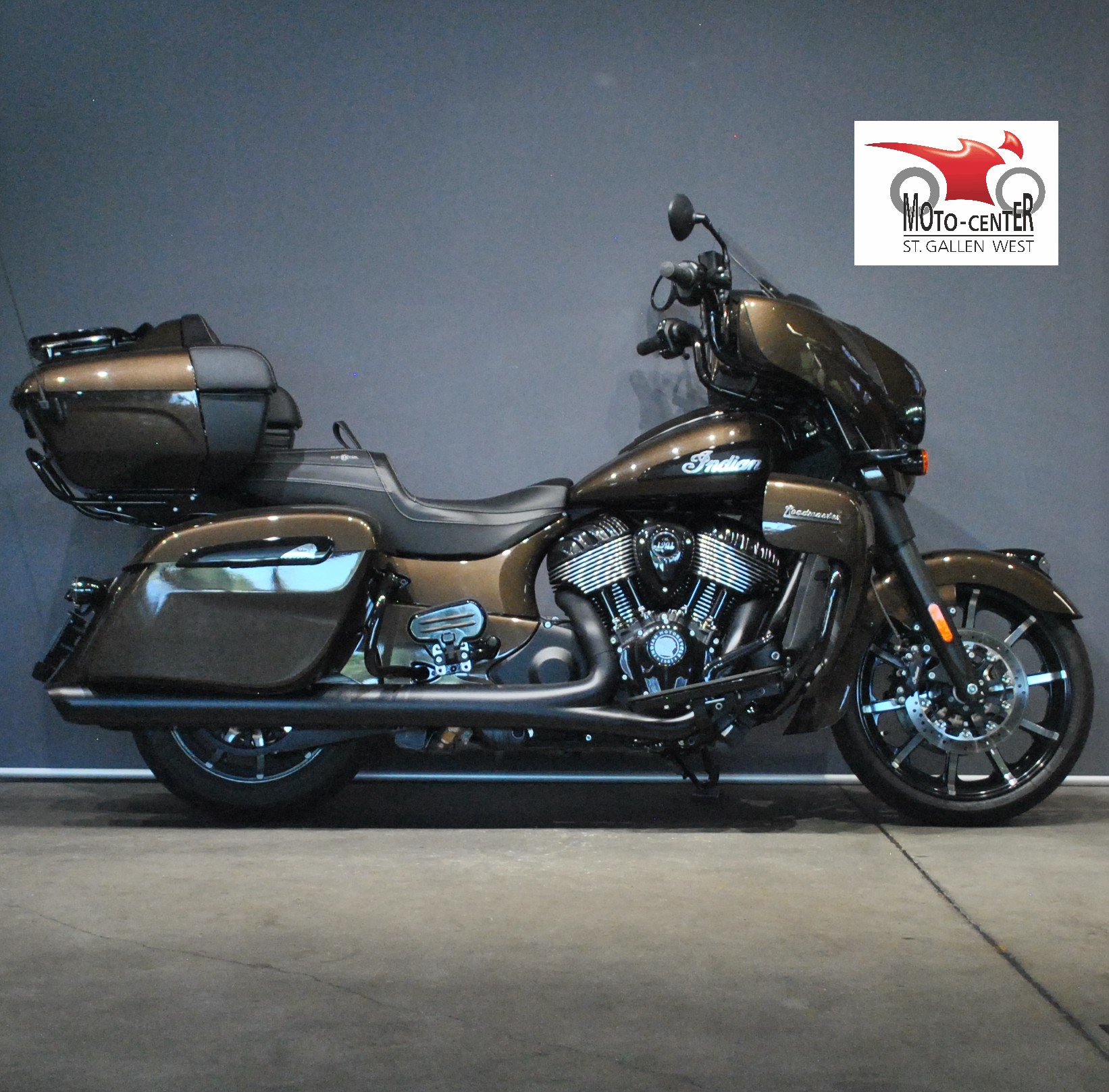 INDIAN Roadmaster Dark Horse-showroom-element-1