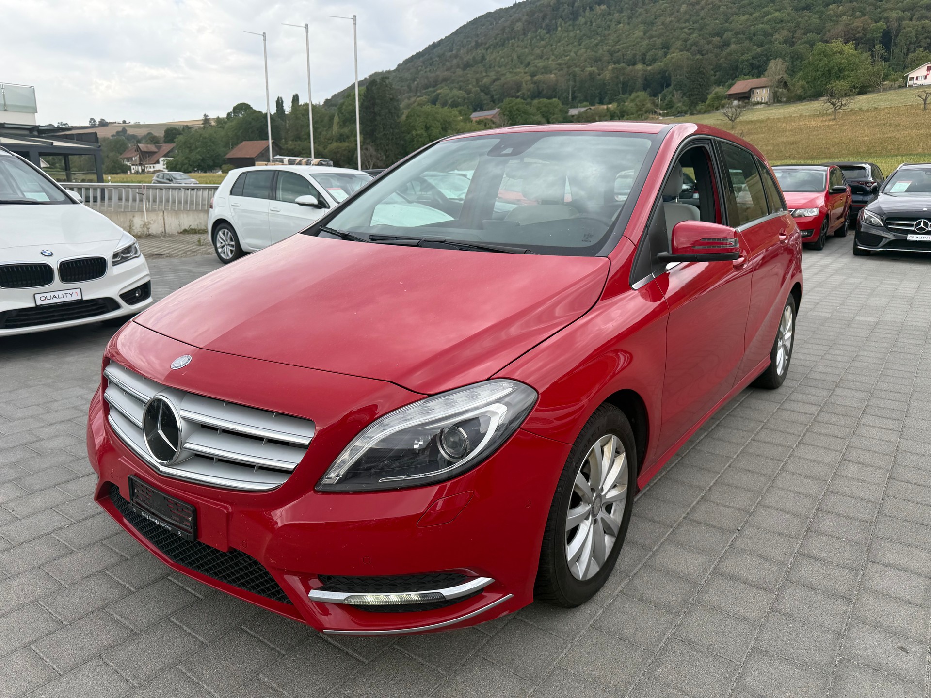 MERCEDES-BENZ B 220 4Matic 7G-DCT-image-1