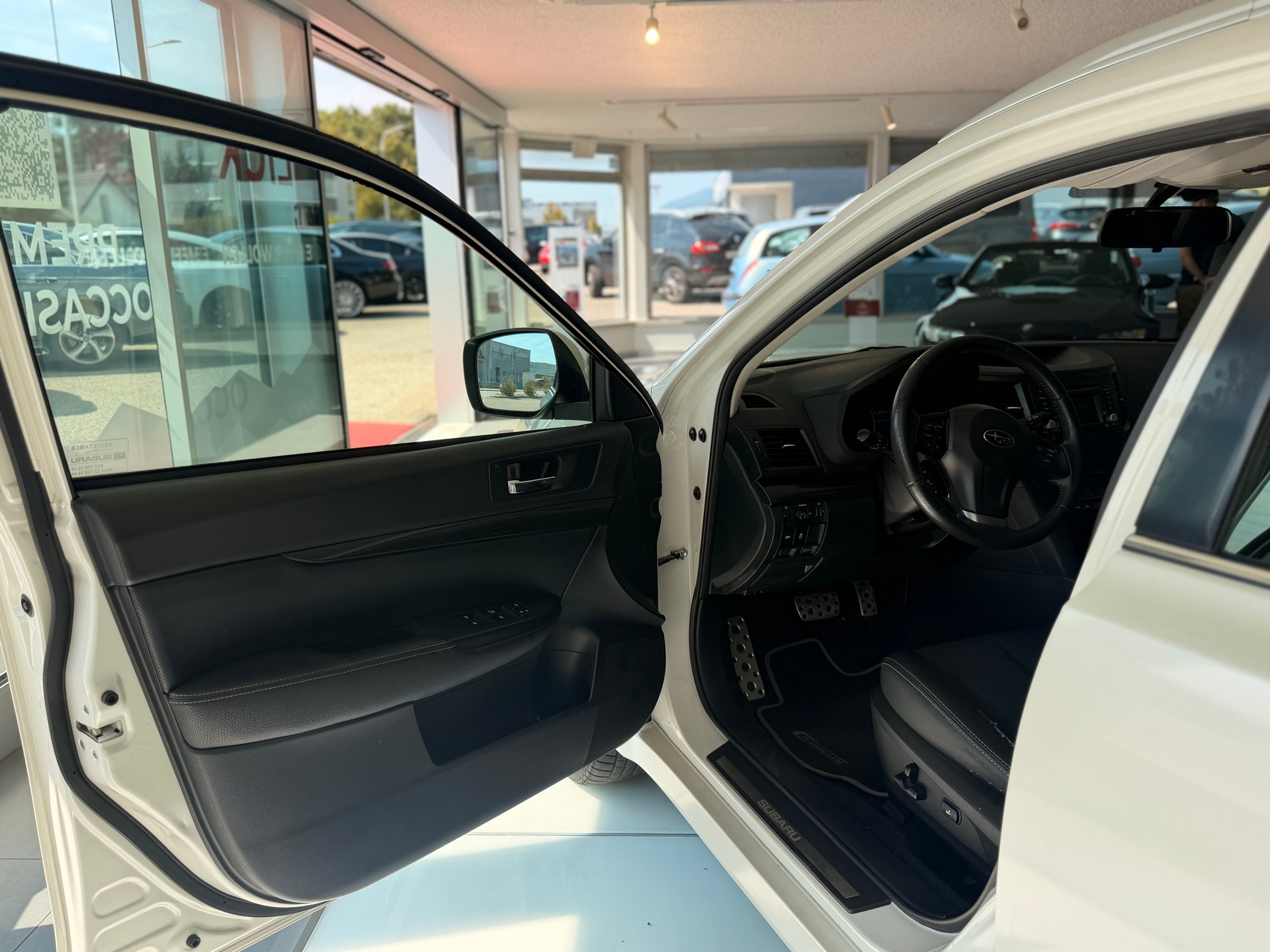 SUBARU Outback 2.0D SWISS EDITION AWD Lineartronic-image-9