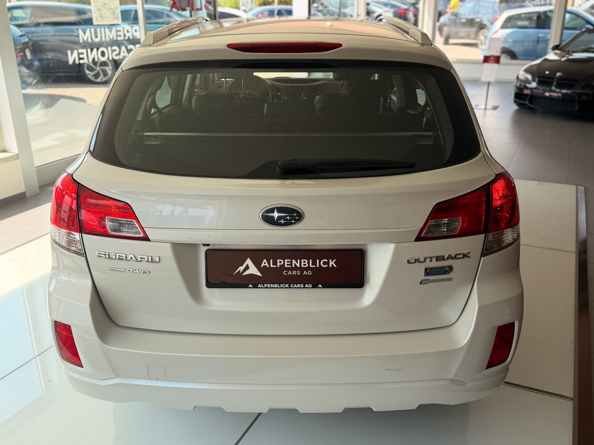 SUBARU Outback 2.0D SWISS EDITION AWD Lineartronic-image-7