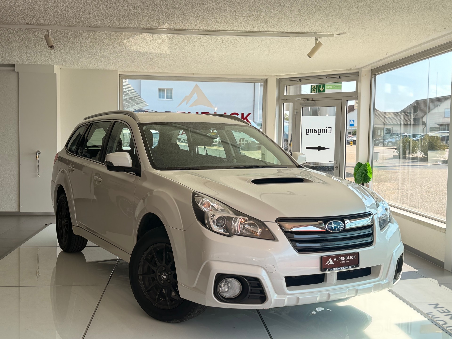 SUBARU Outback 2.0D SWISS EDITION AWD Lineartronic