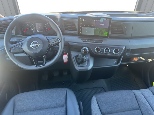 NISSAN Interstar Acenta L3H1-image-6